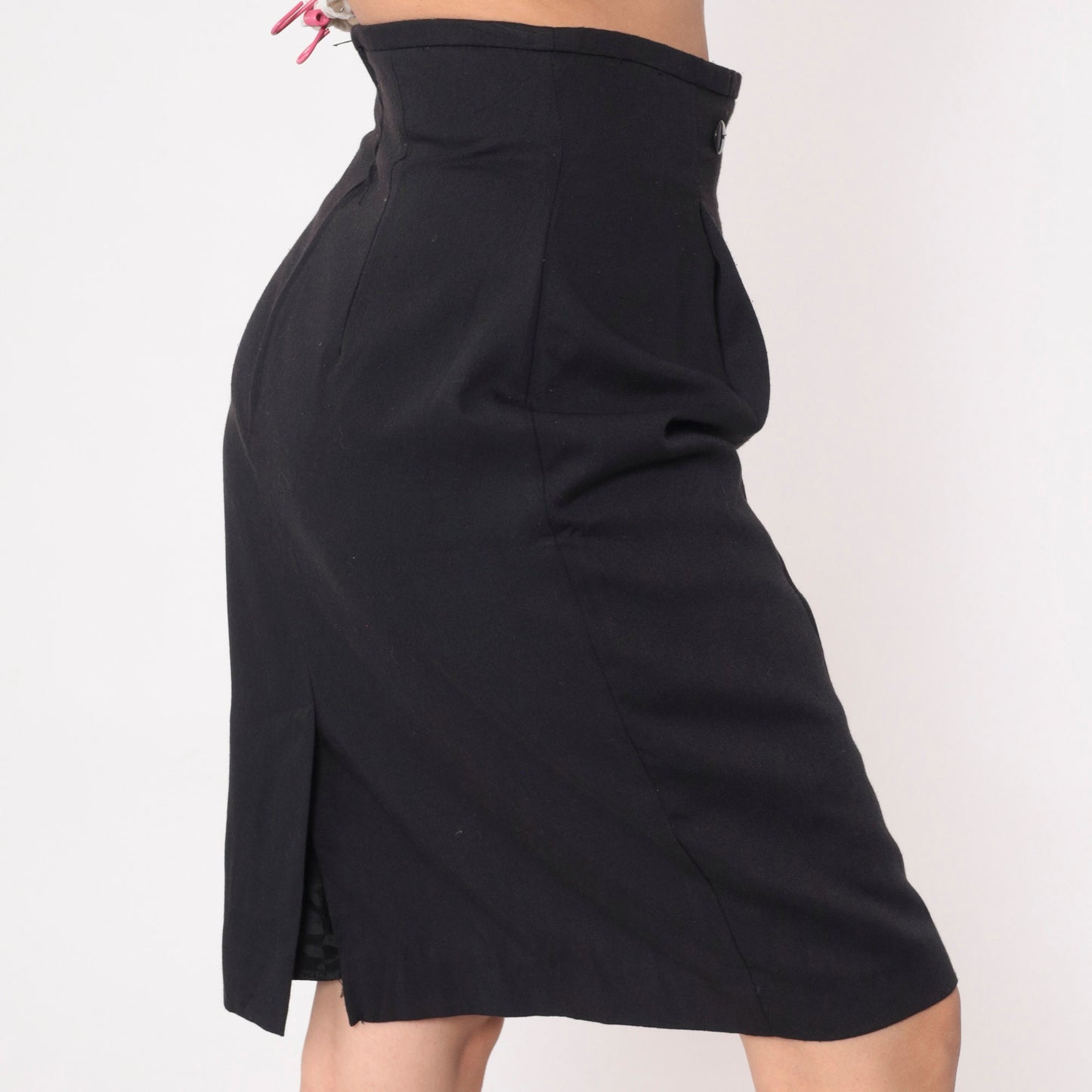 90s Black Pencil Skirt High Waisted Pleated Knee Length Medium