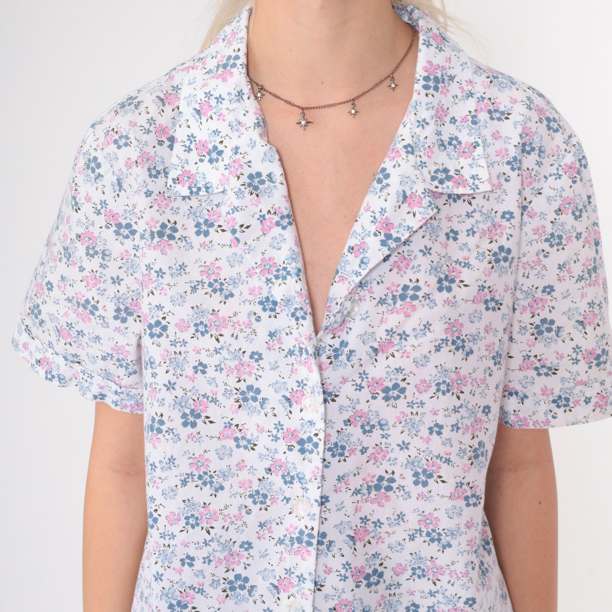 90s Blair White Floral Button Up Blouse Short Sleeve Collar Pink Blue Print Large