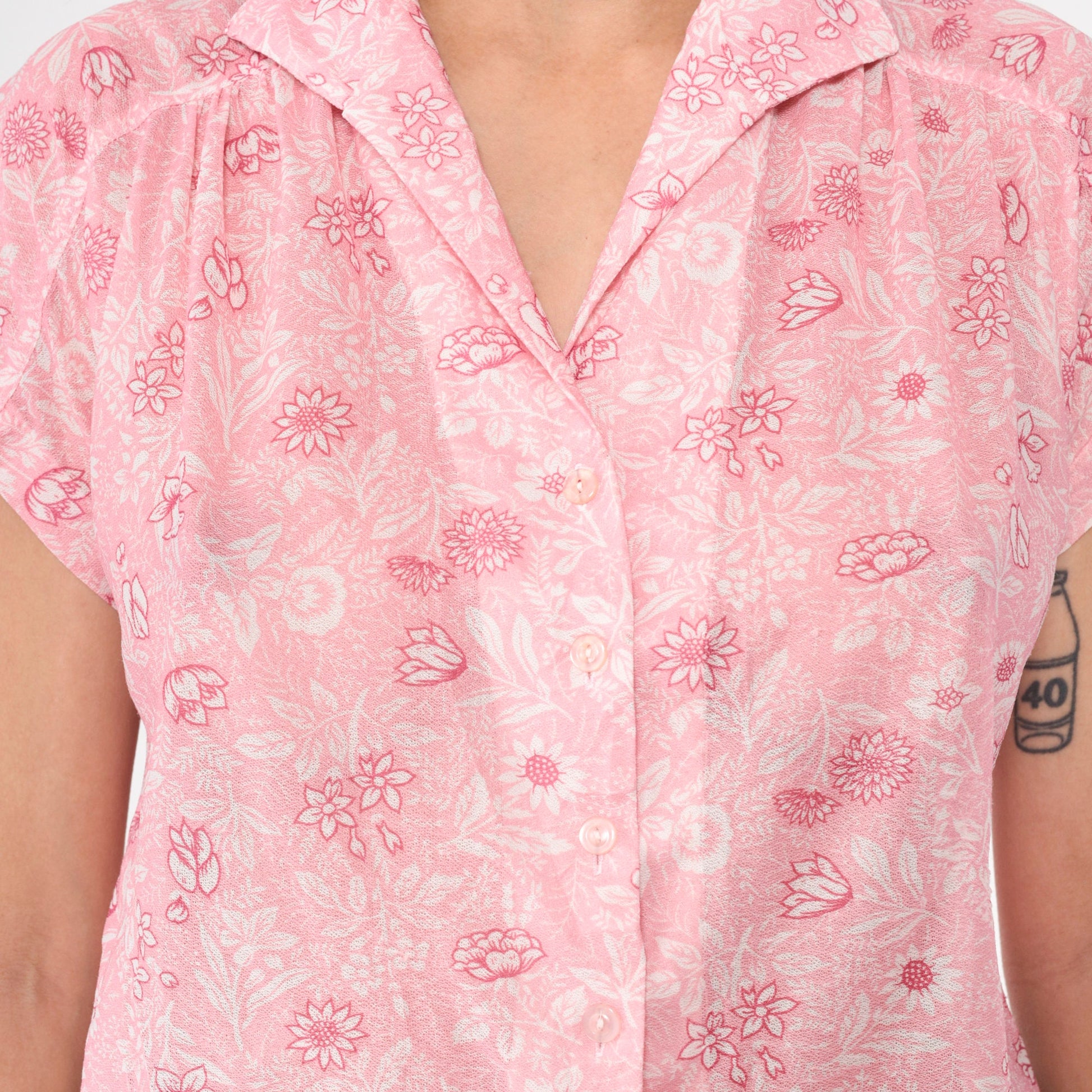 70s Pink Floral Button-Up Blouse Cap Sleeve Semi-Sheer Medium