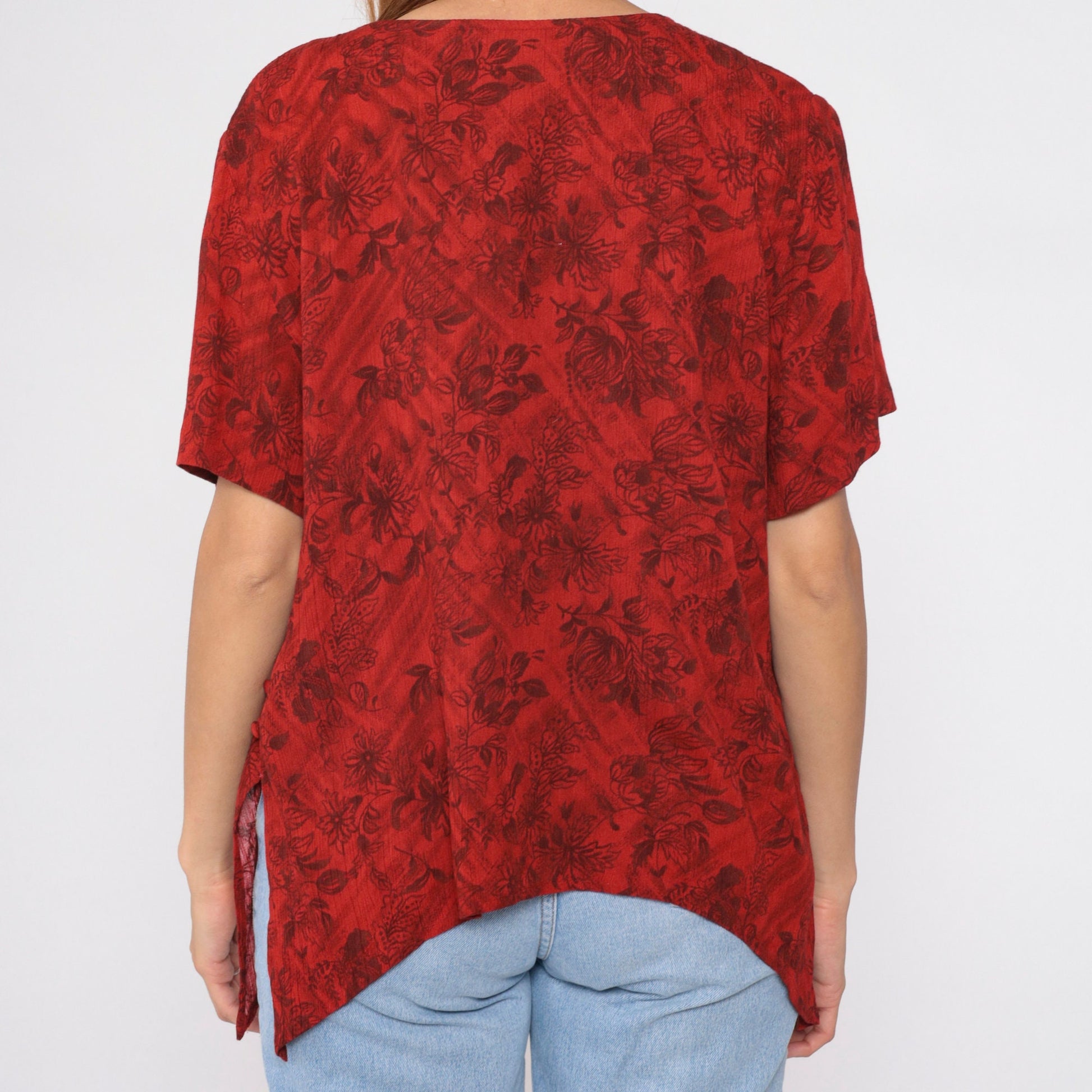 90s Karin Stevens Red Floral V-Neck Blouse Sharkbite Hem Short Sleeve Large