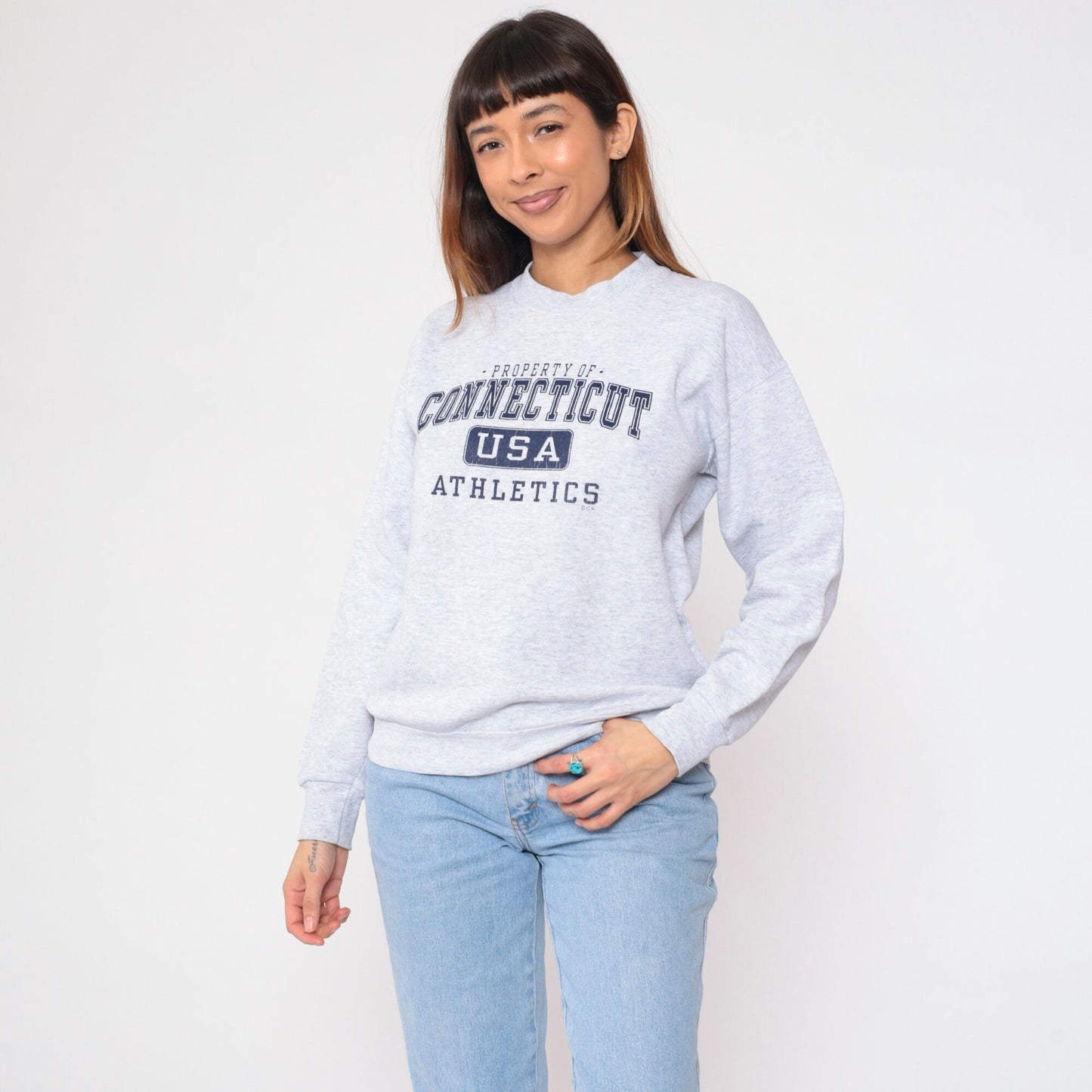 90s Connecticut USA Athletics Graphic Sweatshirt Light Heather Grey Medium M