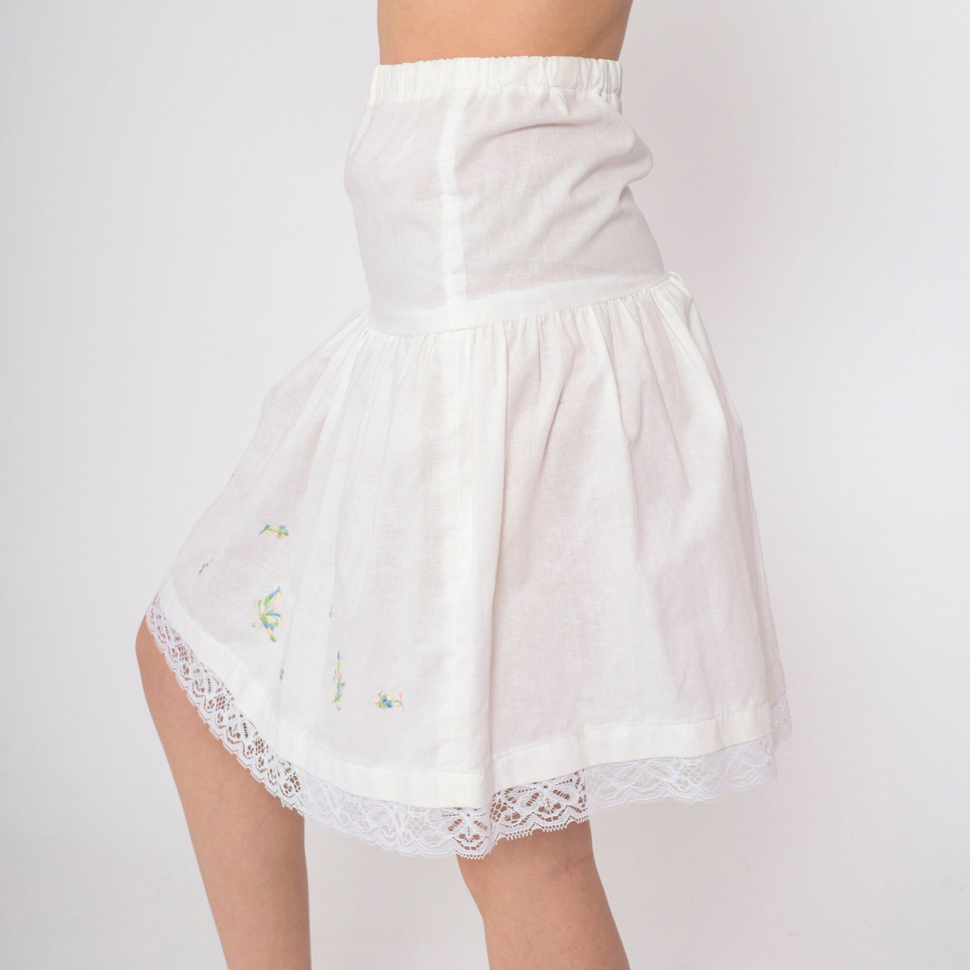 70s White Butterfly Embroidered Slip Skirt Lace Trim Extra Small
