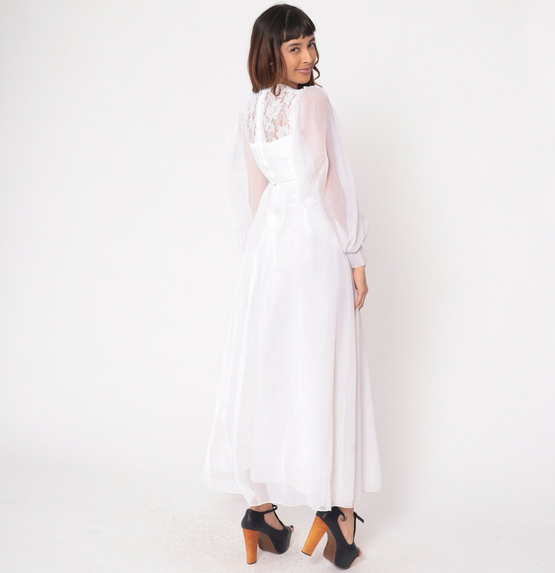70s White Lace Maxi Wedding Dress Empire Waist Balloon Sleeve Sweetheart Neckline Extra Small