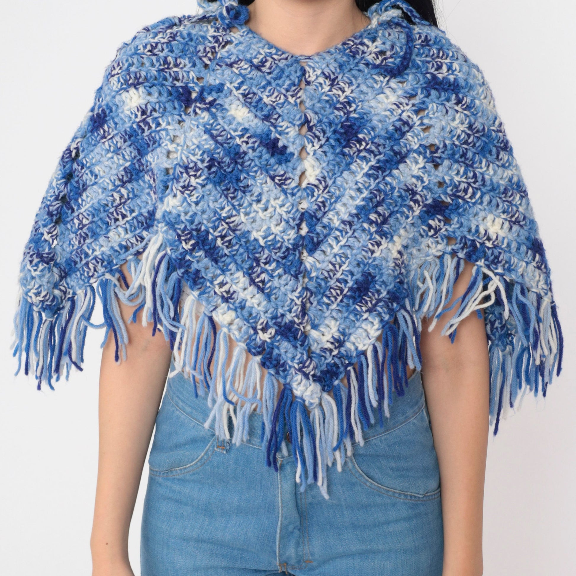 70s Blue White Knit Poncho Fringe Cutout Cropped Cape Extra Small XS