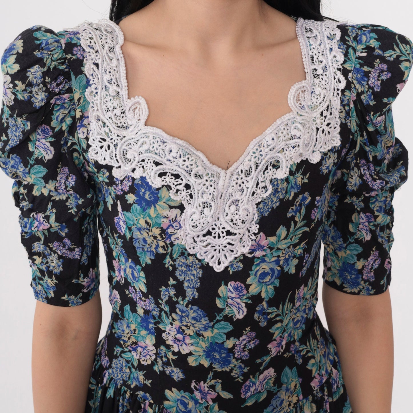 80s Black Floral Midi Dress Puff Sleeve Princess Seams Basque Waist Rayon XXS