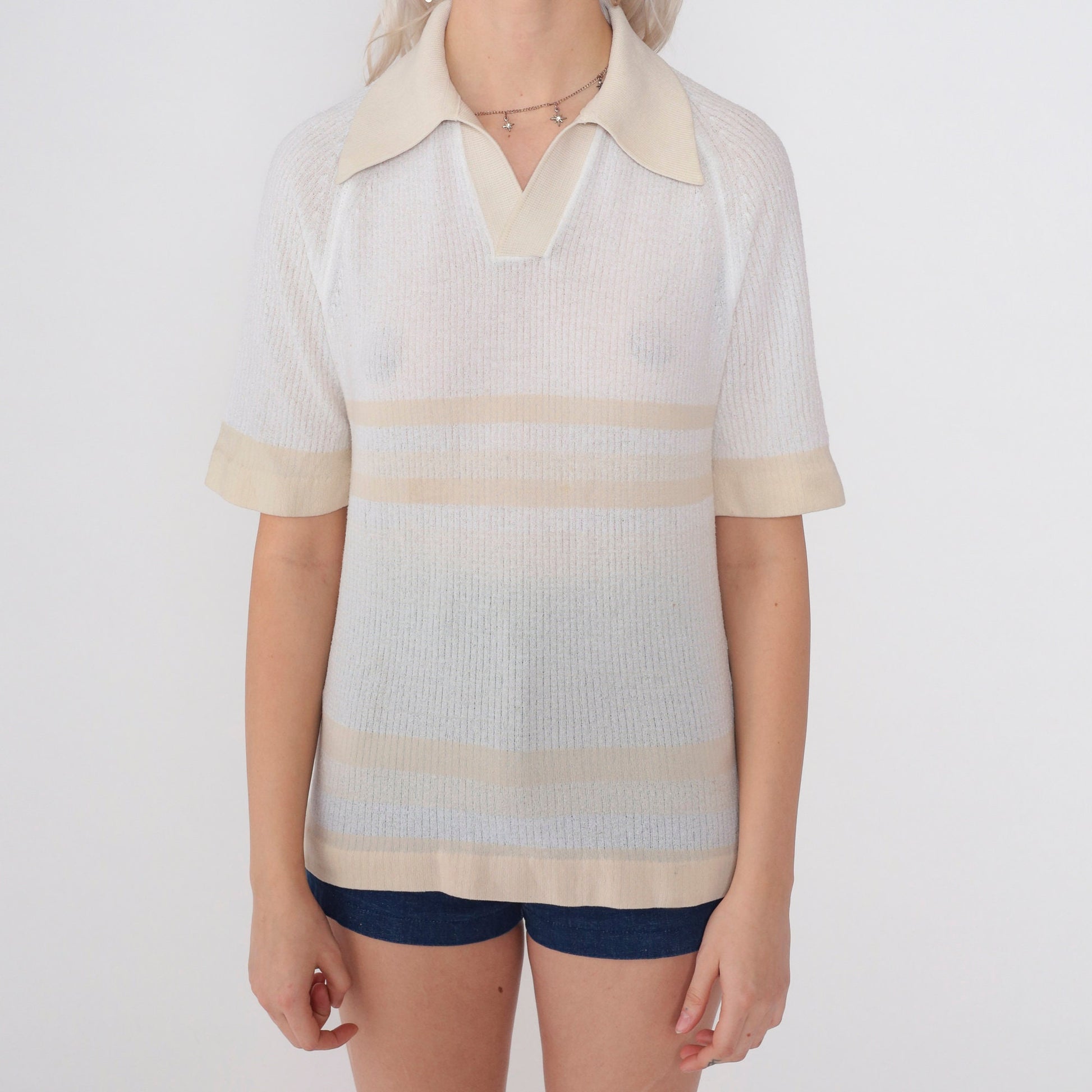 70s White Ribbed Knit Polo Shirt Tan Striped Johnny Collar Raglan Small