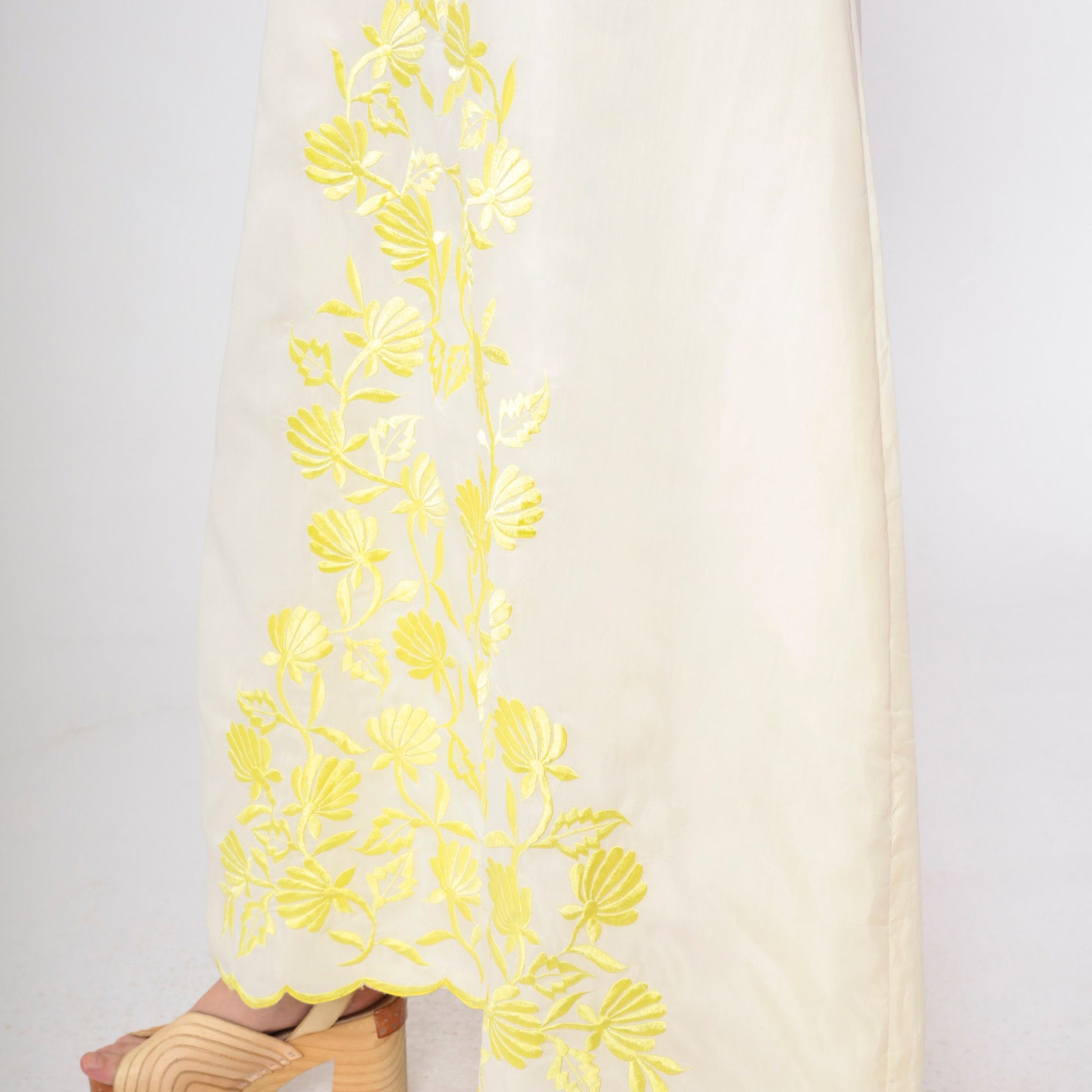 70s Floral Embroidered Maxi Dress Cream Sleeveless High Waist Small