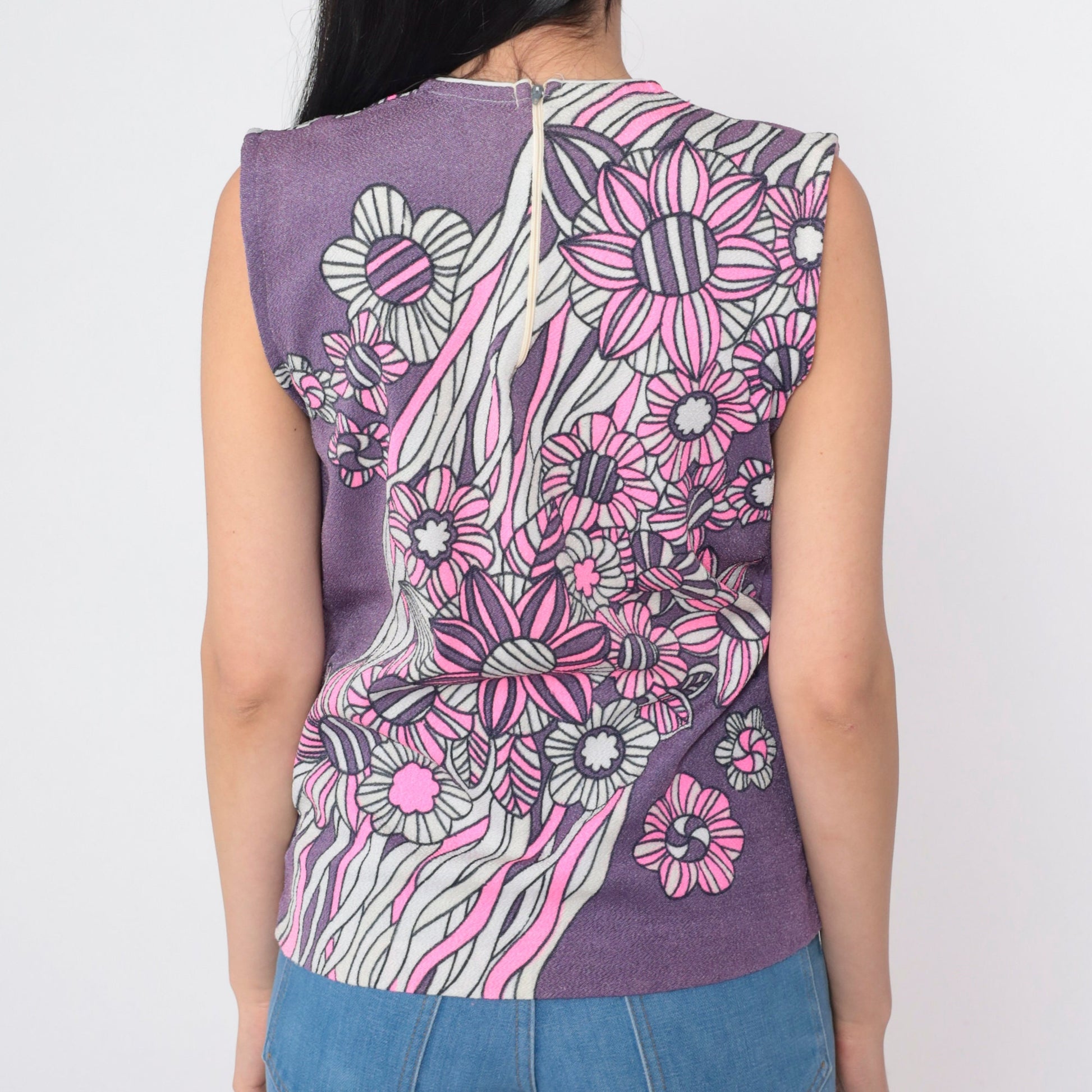70s Purple Floral Tank Top Mod Flower Print Sleeveless Blouse Medium