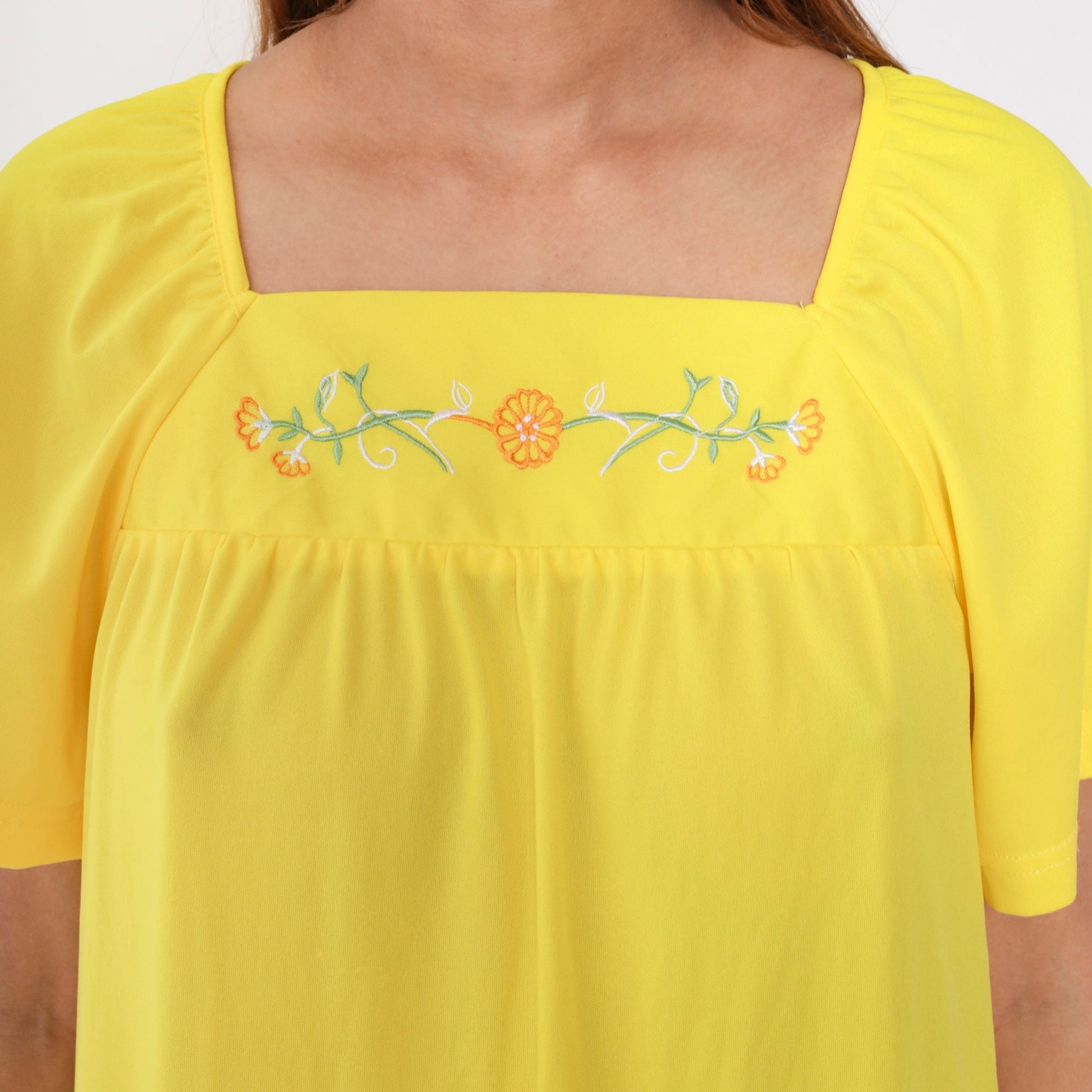 90s Yellow Floral Embroidered Midi Dress Short Sleeve Pockets Small S