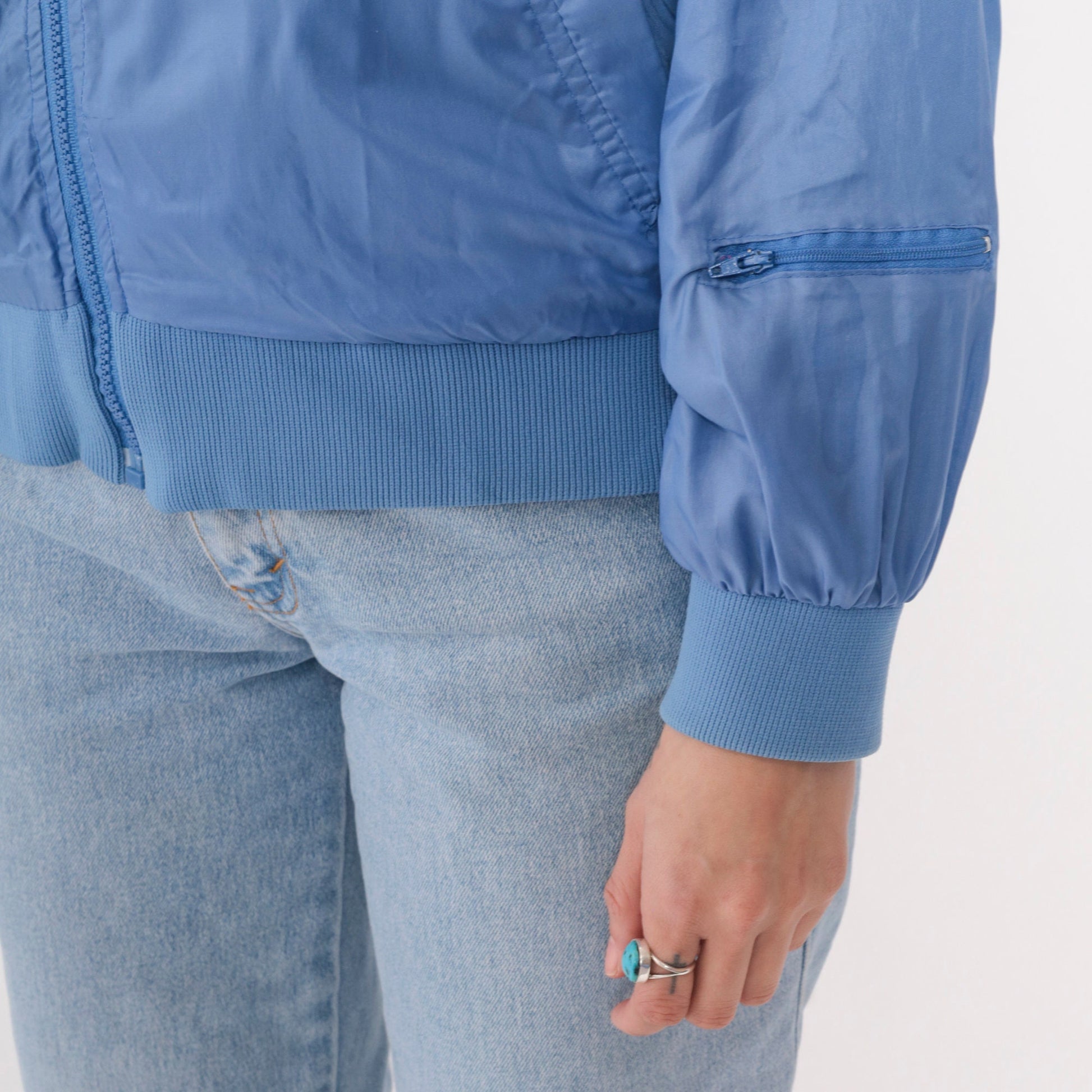 80s Blue Nylon Windbreaker Jacket Raglan Sleeve Zip-Up Medium