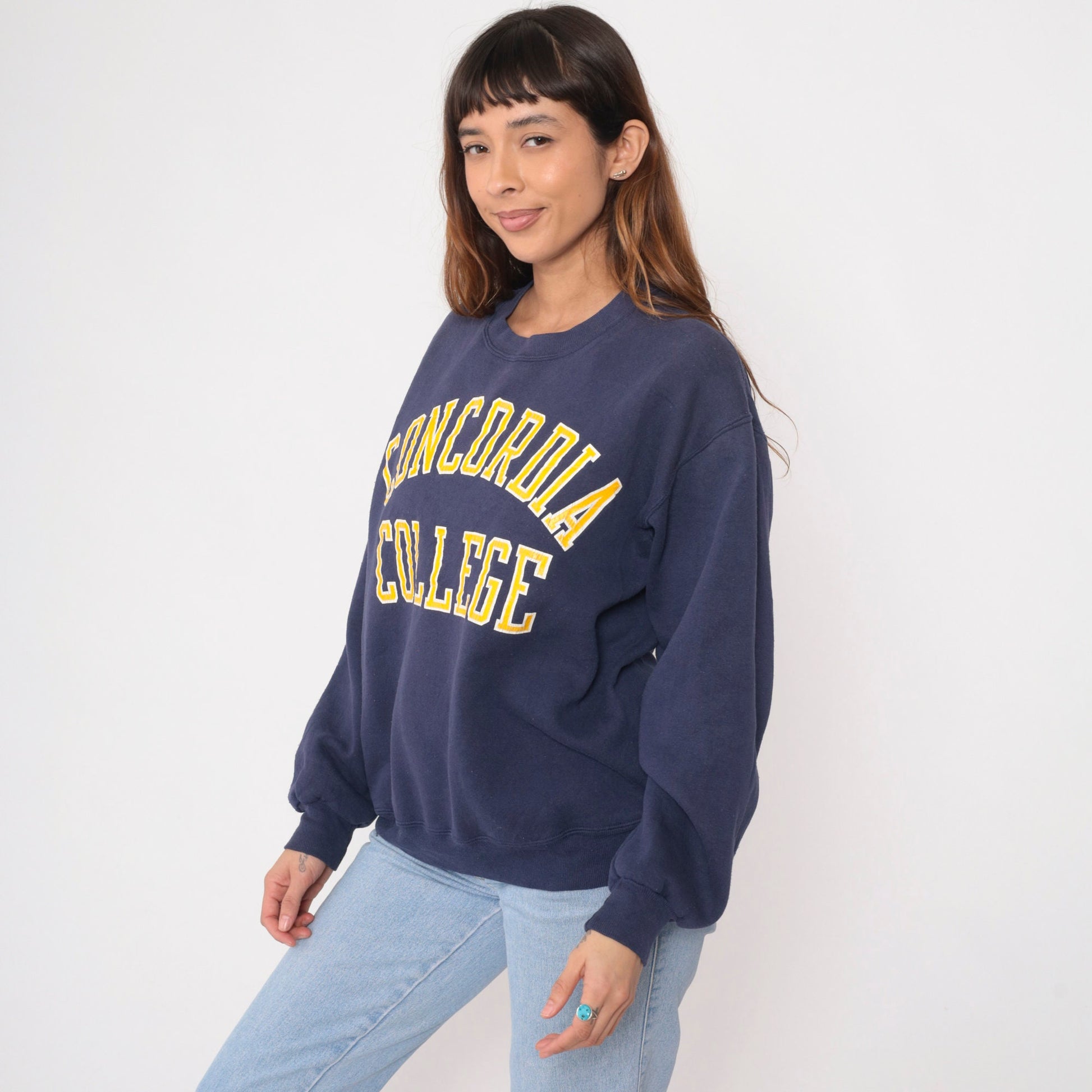 90s Concordia College Moorhead Minnesota Navy Sweatshirt Extra Large