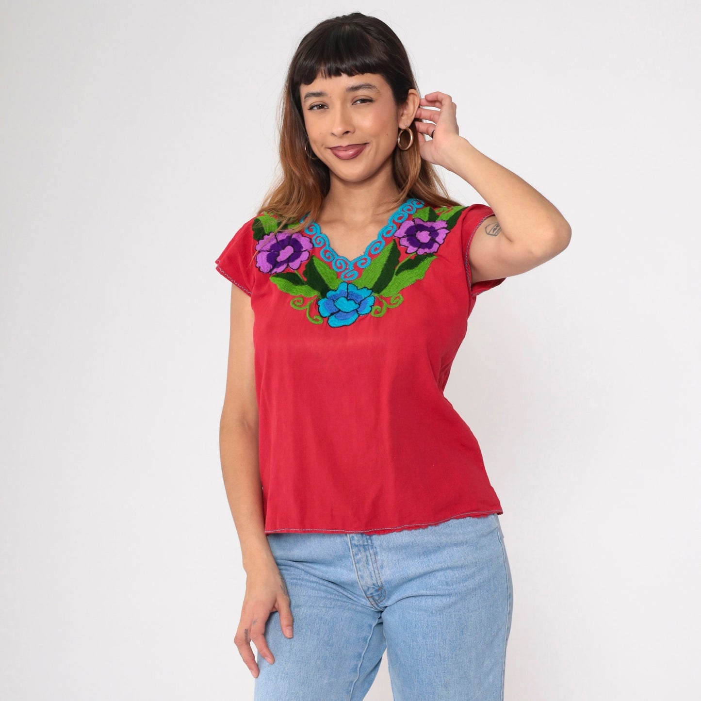 90s Mexican Embroidered Floral Blouse Red V-Neck Short Sleeve Small Medium