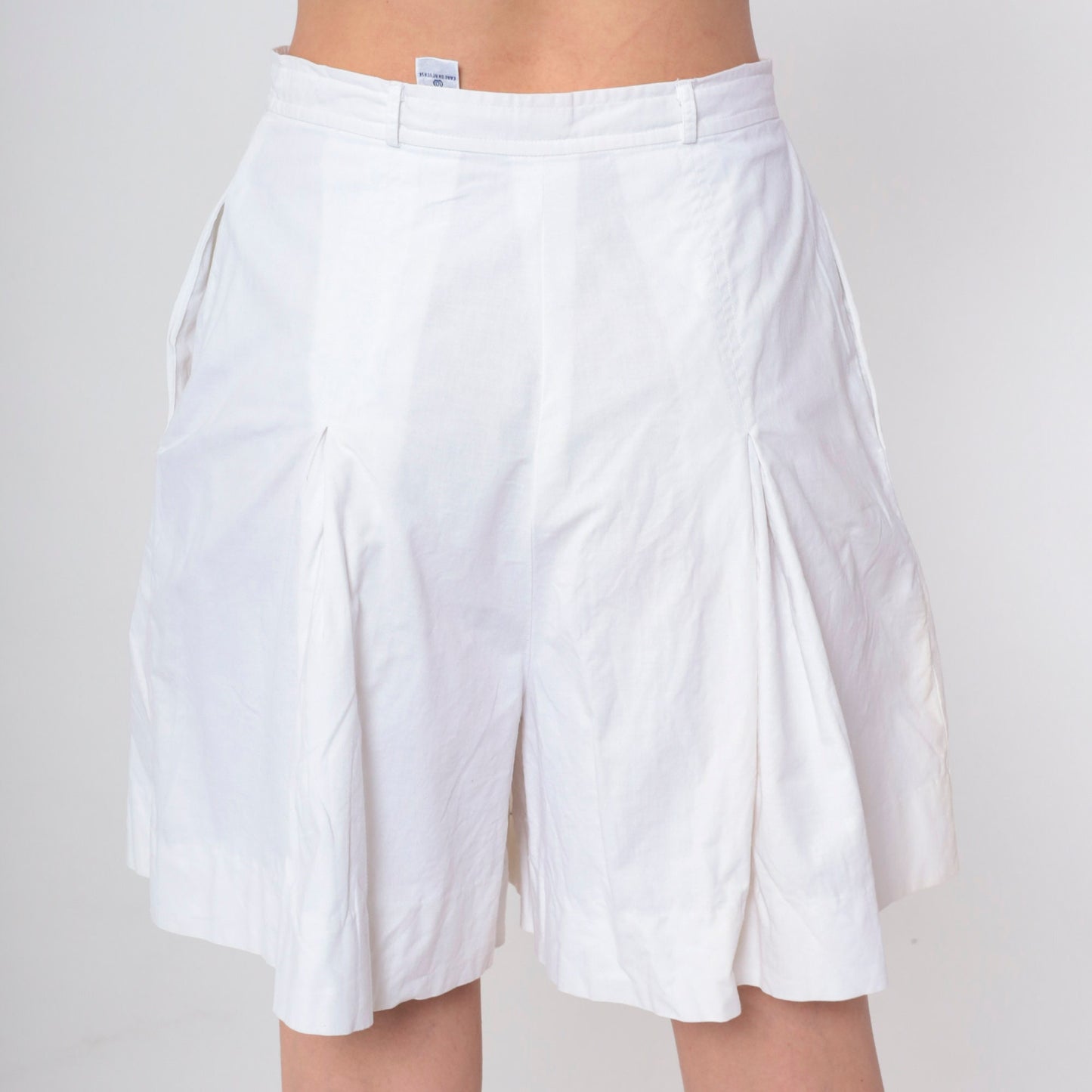 90s White Pleated High-Waist Shorts Wide Leg Cotton Small