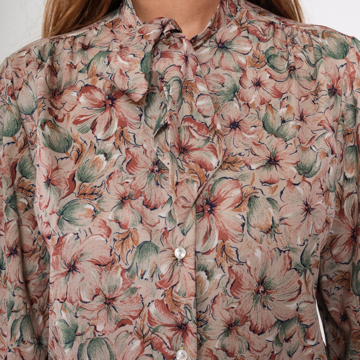 70s Floral Ascot Blouse with 3/4 Puff Sleeves Button-Up Medium