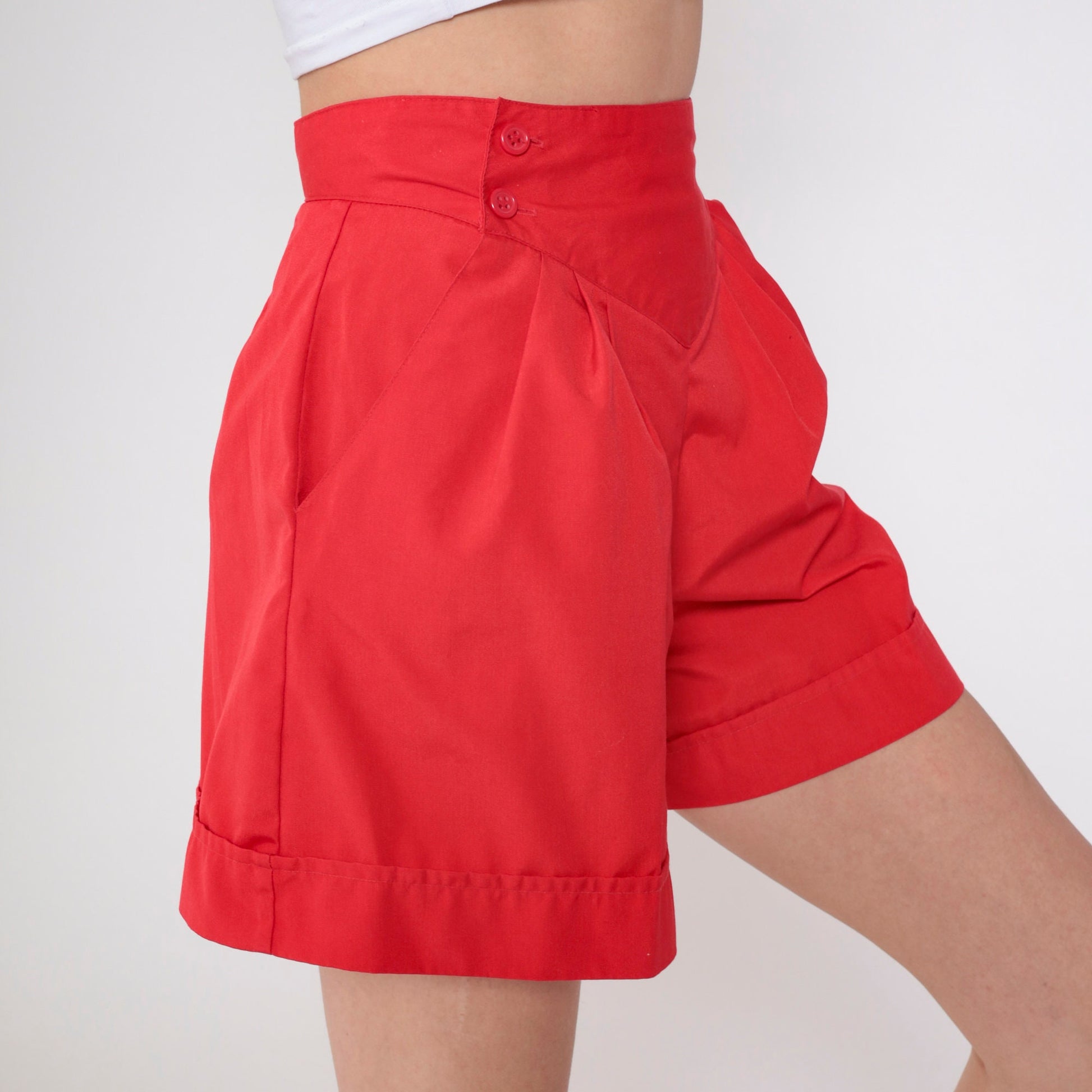 80s Red Pleated High-Waisted Shorts Paper Bag Yoke Button Side Small