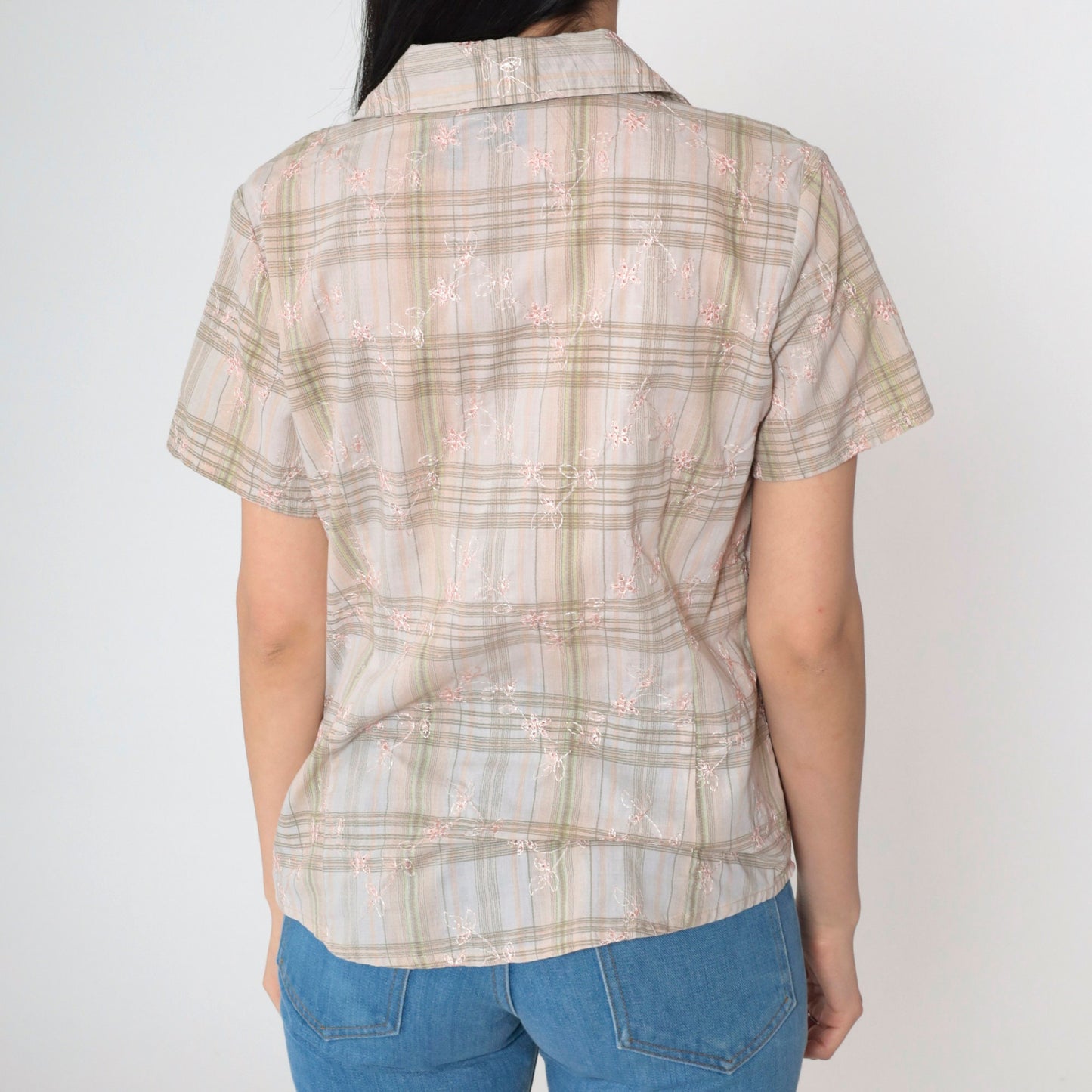 90s Plaid Floral Eyelet Button Up Blouse Short Sleeve Peach White Green Medium