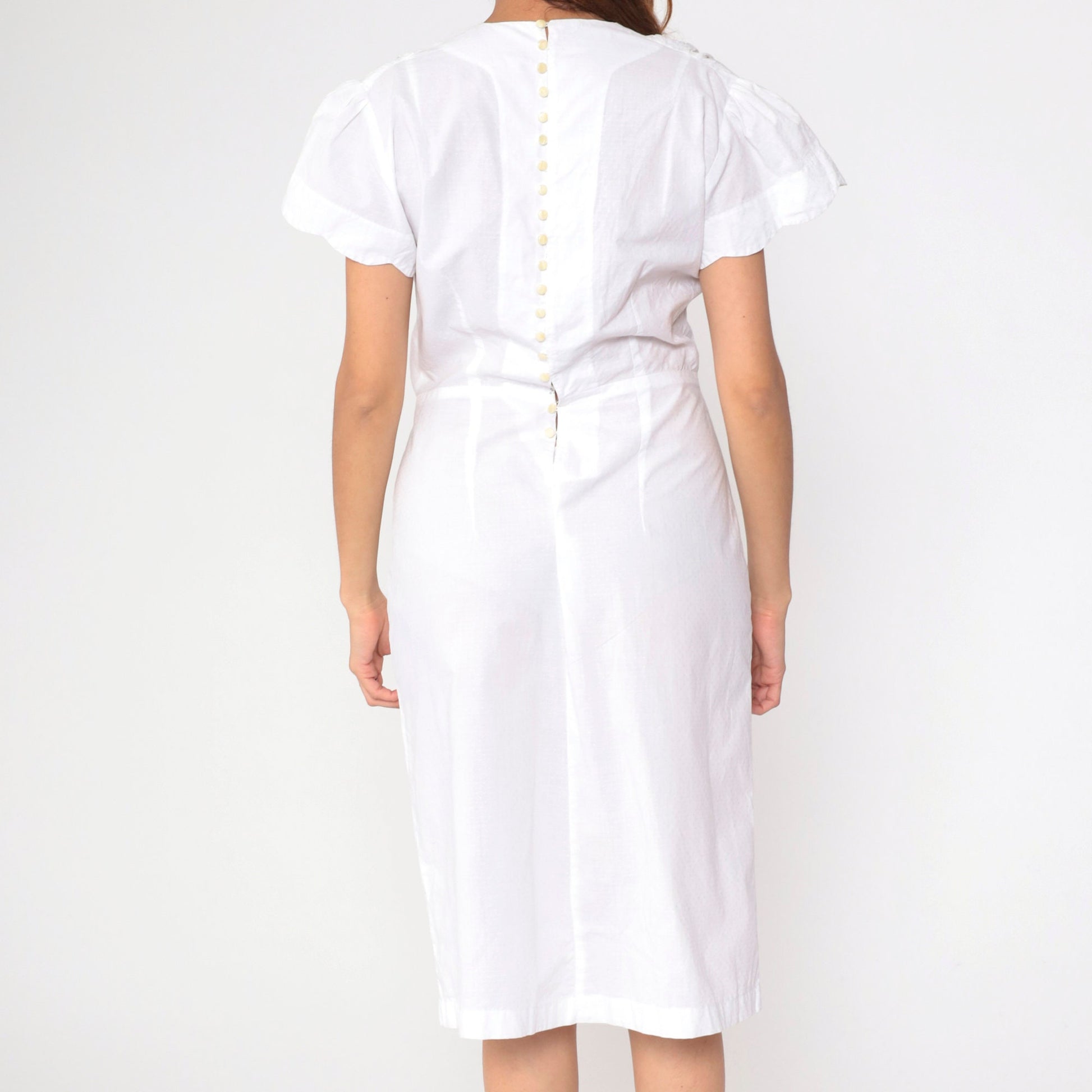 1940s White Cotton Midi Dress Puff Sleeve Scalloped Button Back Medium