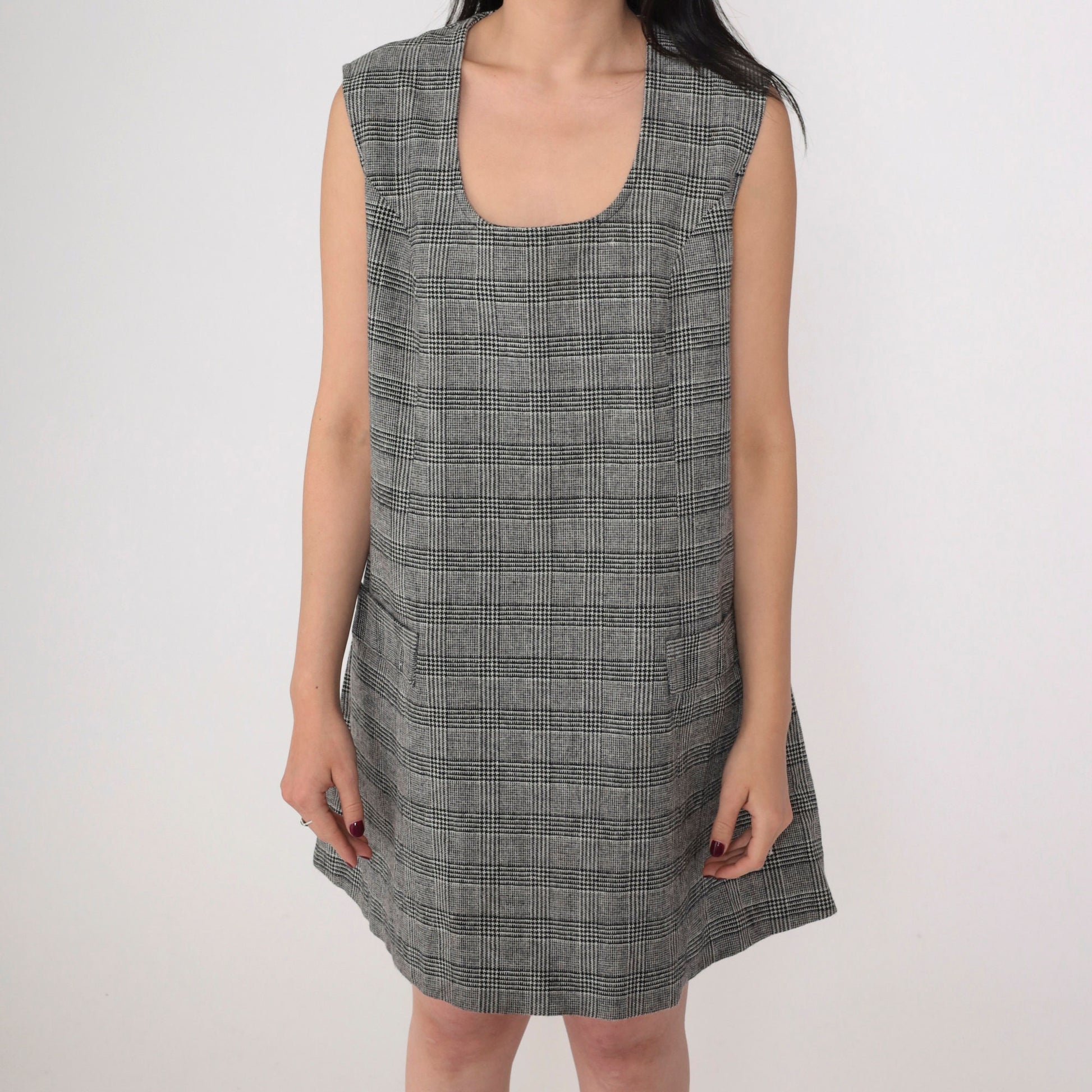 60s Plaid Mini Jumper Dress Mod Sleeveless Scoop Neck Grey Black Tartan Large L