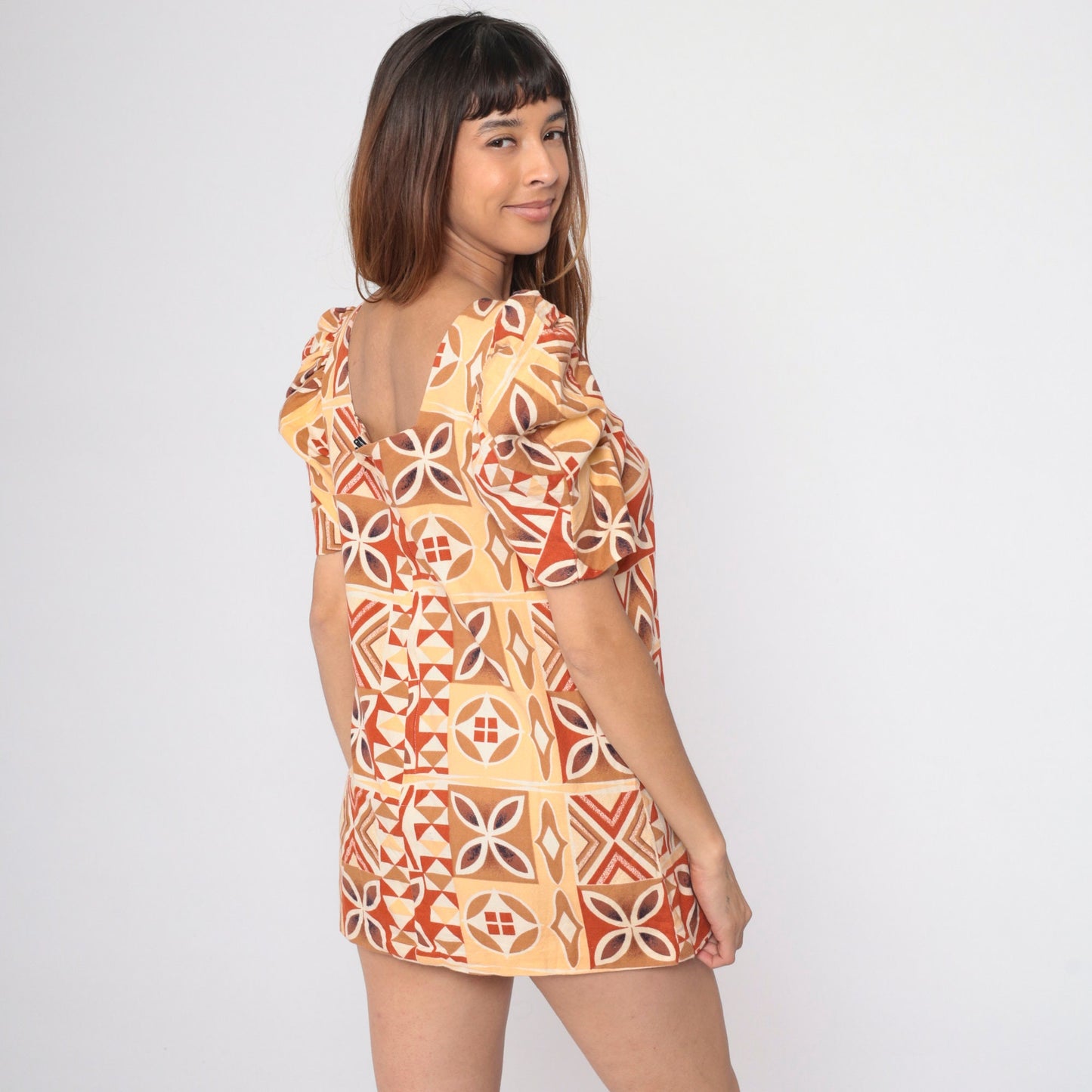 70s Geometric Puff Sleeve Blouse Burnt Orange Yellow Sweetheart Neckline Small