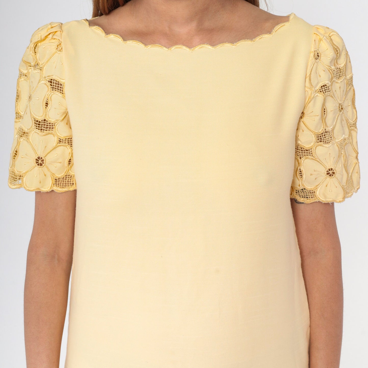 90s Yellow Floral Cutwork Mini Dress Puff Sleeve Scalloped Small