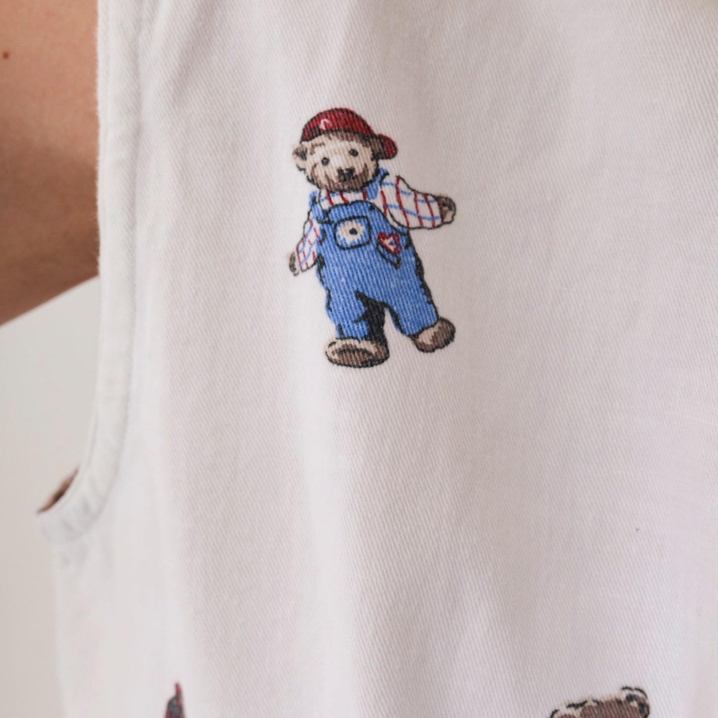 90s Teddy Bear Crop Top Sleeveless Button Down Blouse White Cotton Small