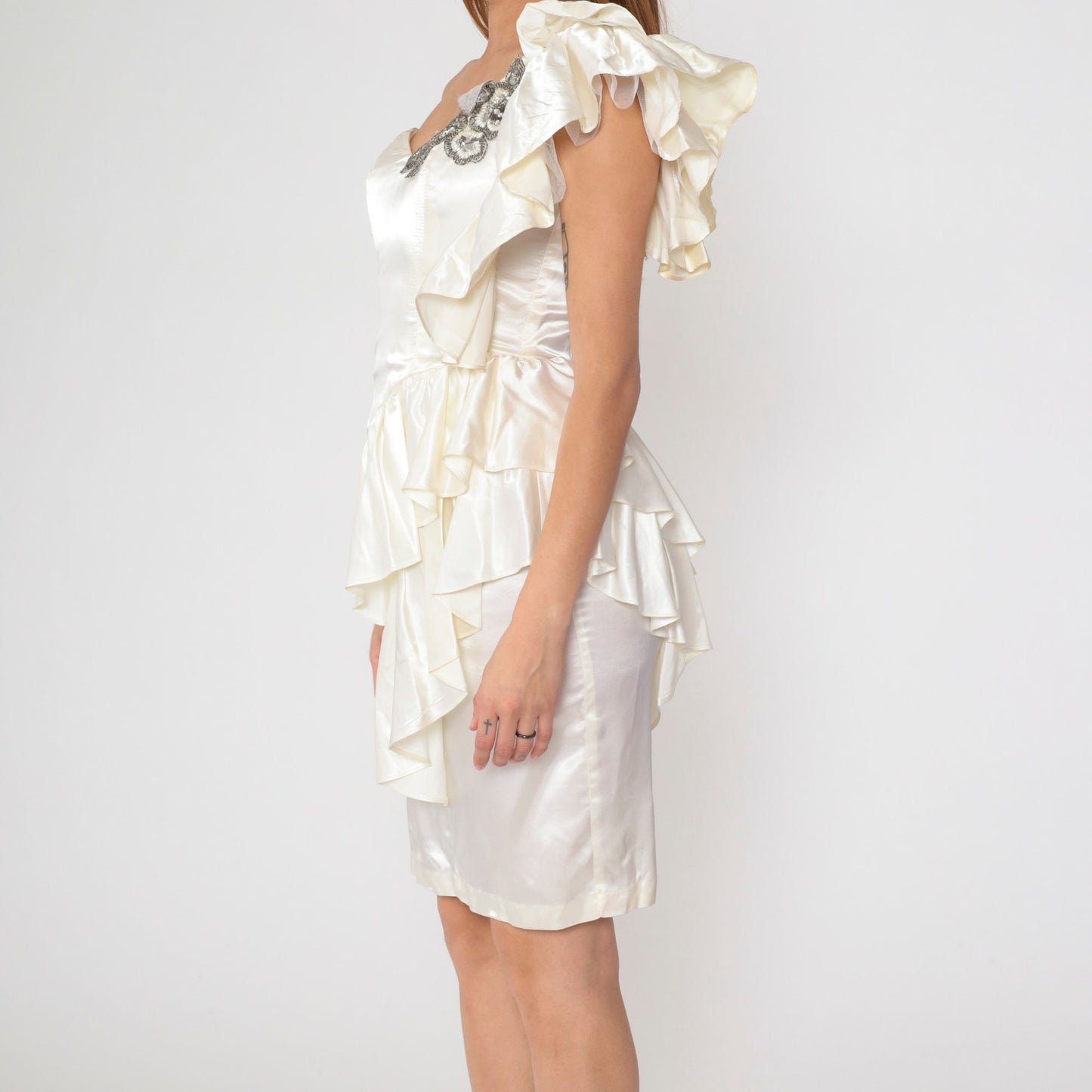 80s White Satin Beaded One-Shoulder Prom Dress Sweetheart Neckline Small S