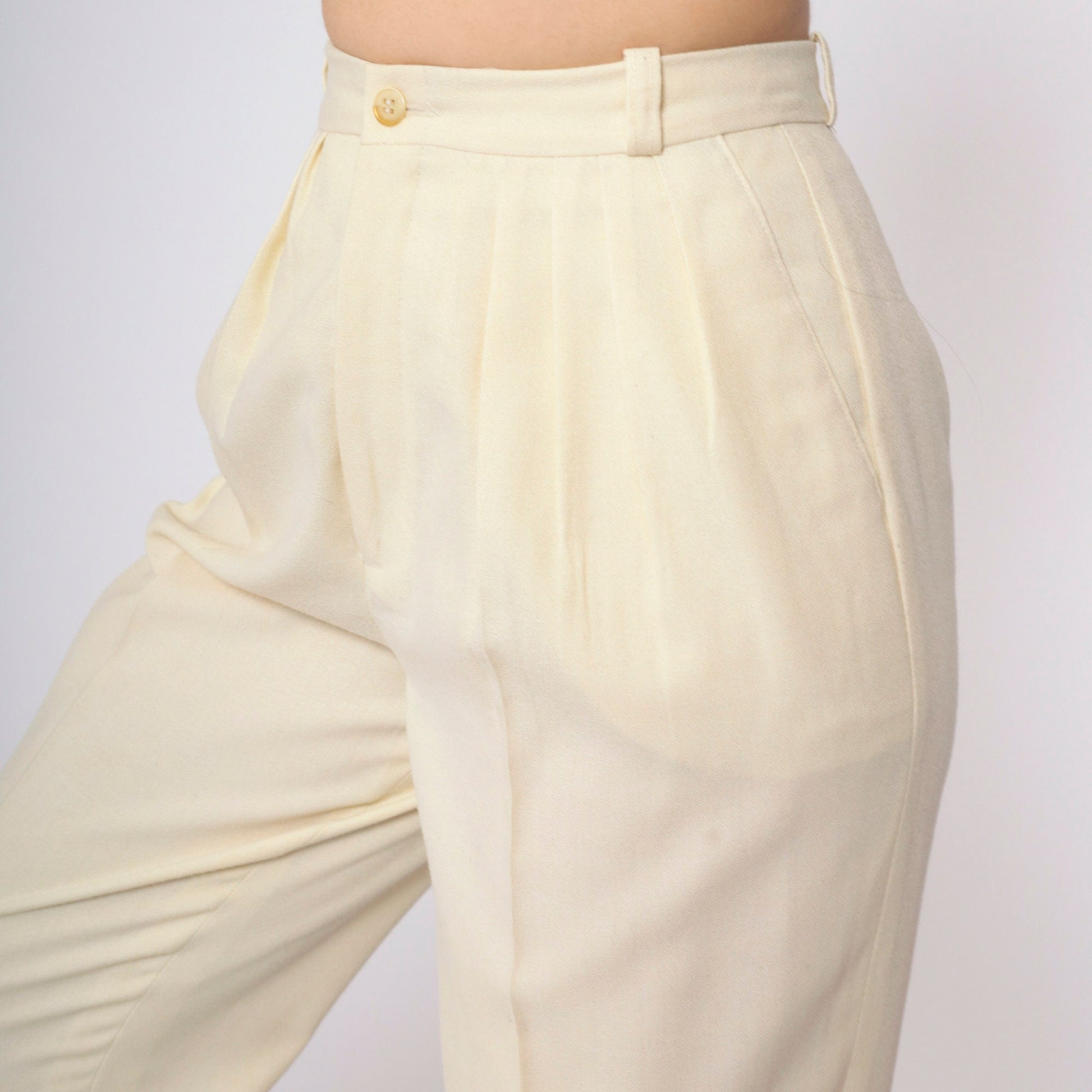 80s Cream Pleated High-Waist Trousers Tapered Leg Small S