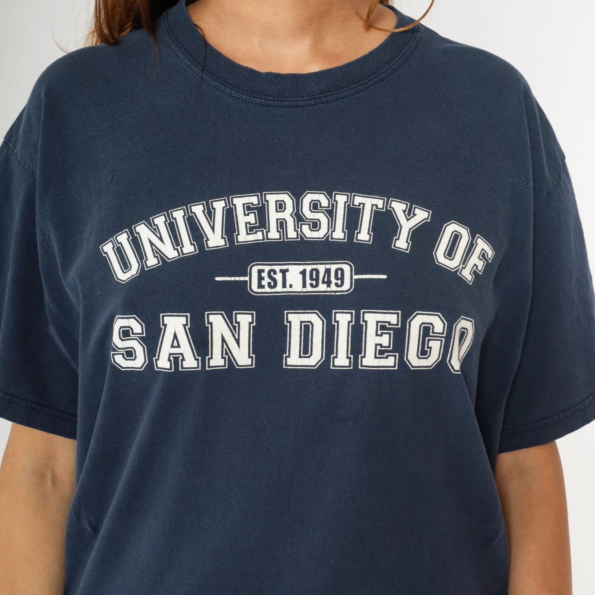 University of San Diego 00s Graphic T-Shirt Navy Cotton Crewneck Medium