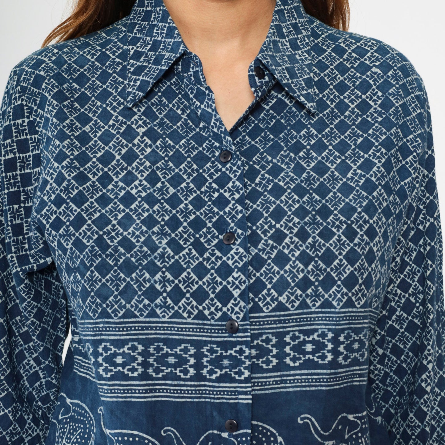 Y2K Blue Batik Elephant Print Button-Up Blouse Long Sleeve Medium