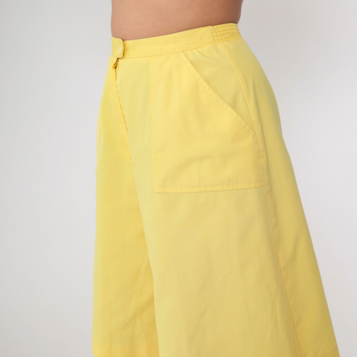 80s Koret Yellow High-Waisted Bermuda Shorts Patch Pocket Small Medium