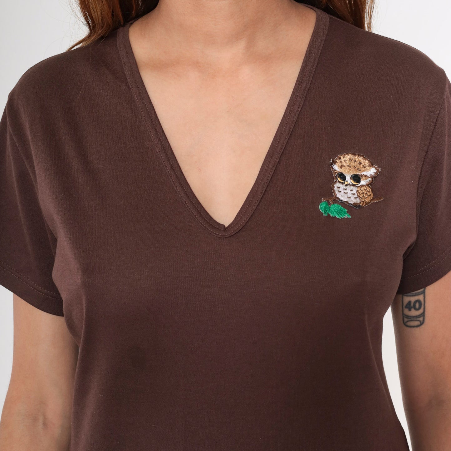 70s Owl Patch Brown V-Neck T-Shirt Cotton Graphic Tee Medium Large