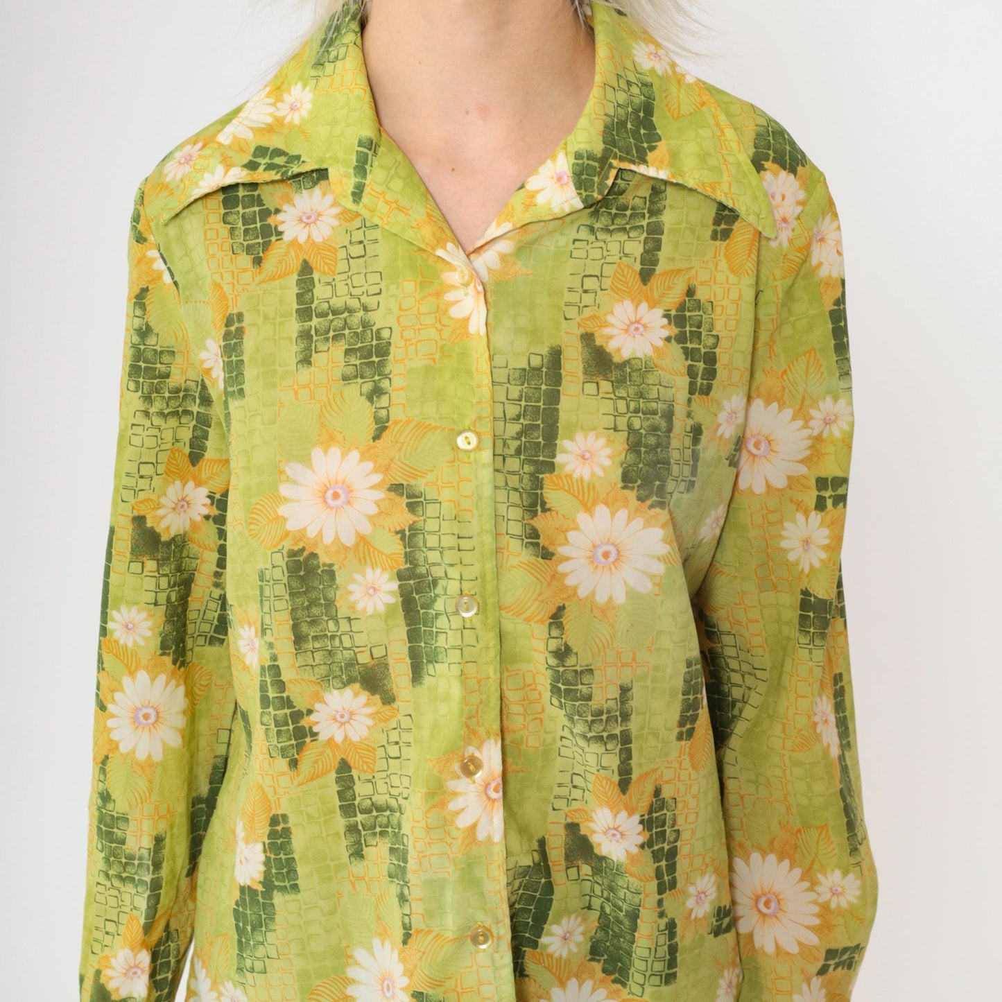 70s Green Floral Button-Up Blouse Dagger Collar Long Sleeve Medium