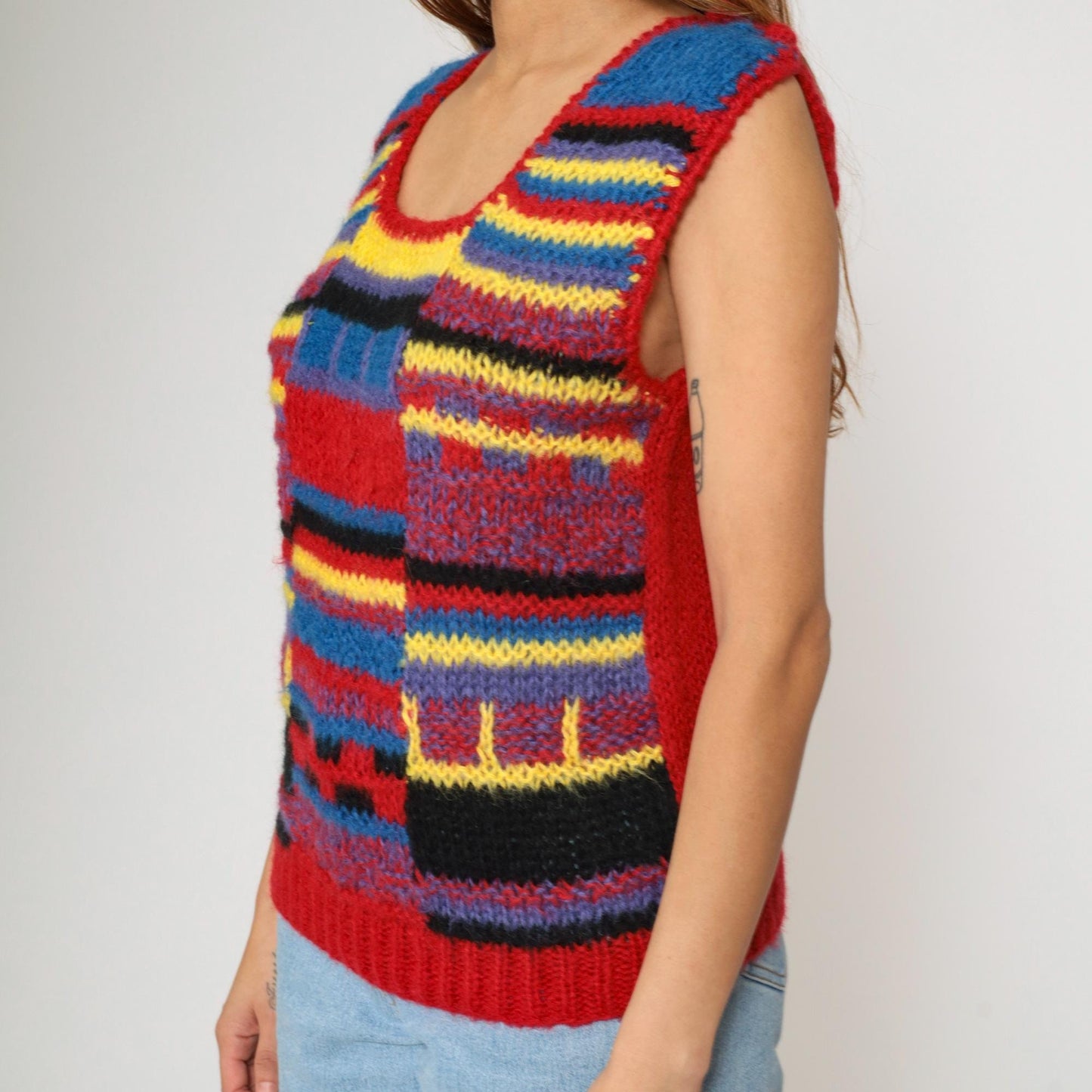 80s Checkered Knit Vest Red Blue Yellow Scoop Neck Sleeveless Small