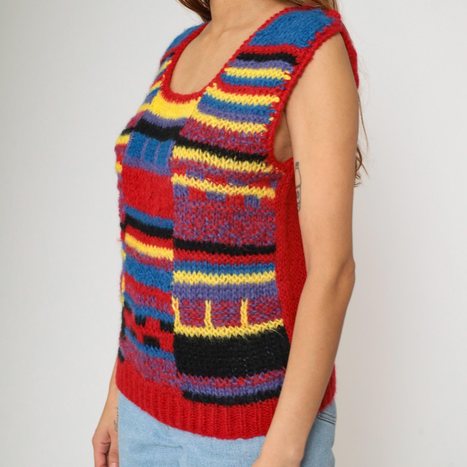80s Checkered Knit Vest Red Blue Yellow Scoop Neck Sleeveless Small