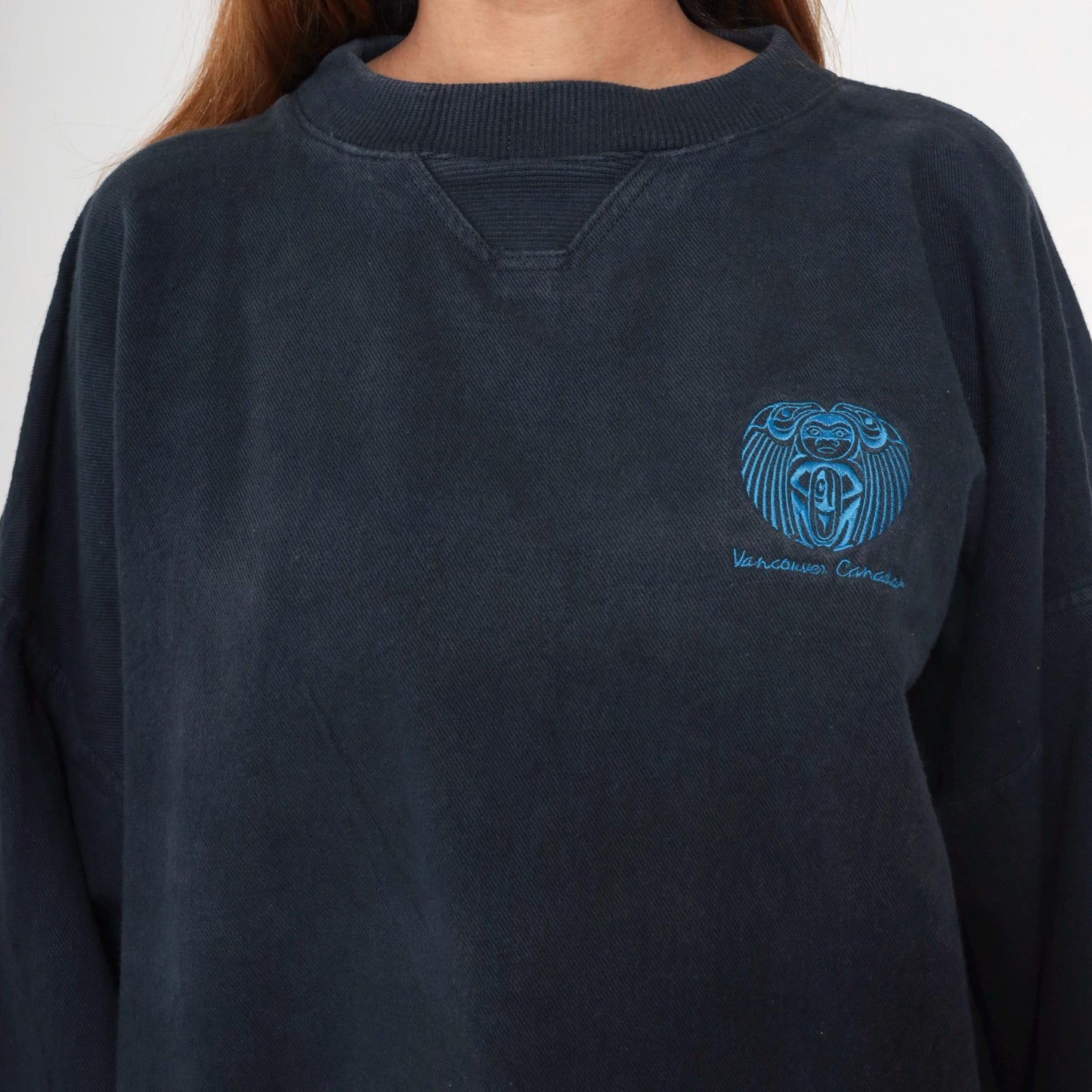 90s Vancouver Indigenous Embroidered Sweatshirt Faded Black Canada Crewneck XXL