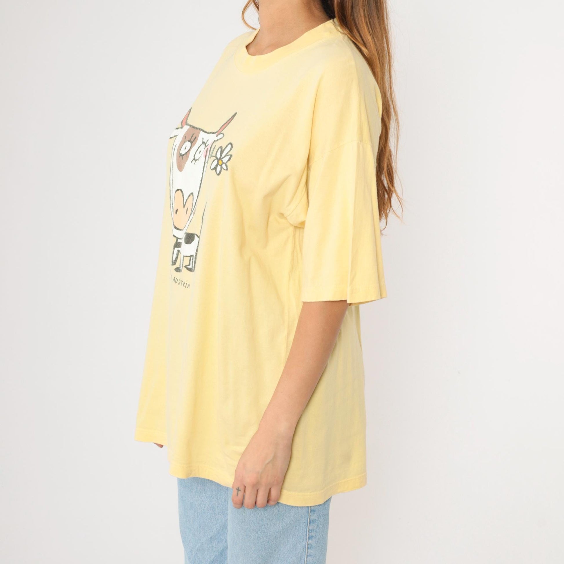 90s Vienna Austria Cow Graphic Tee Yellow Cotton T-Shirt Extra Large XL