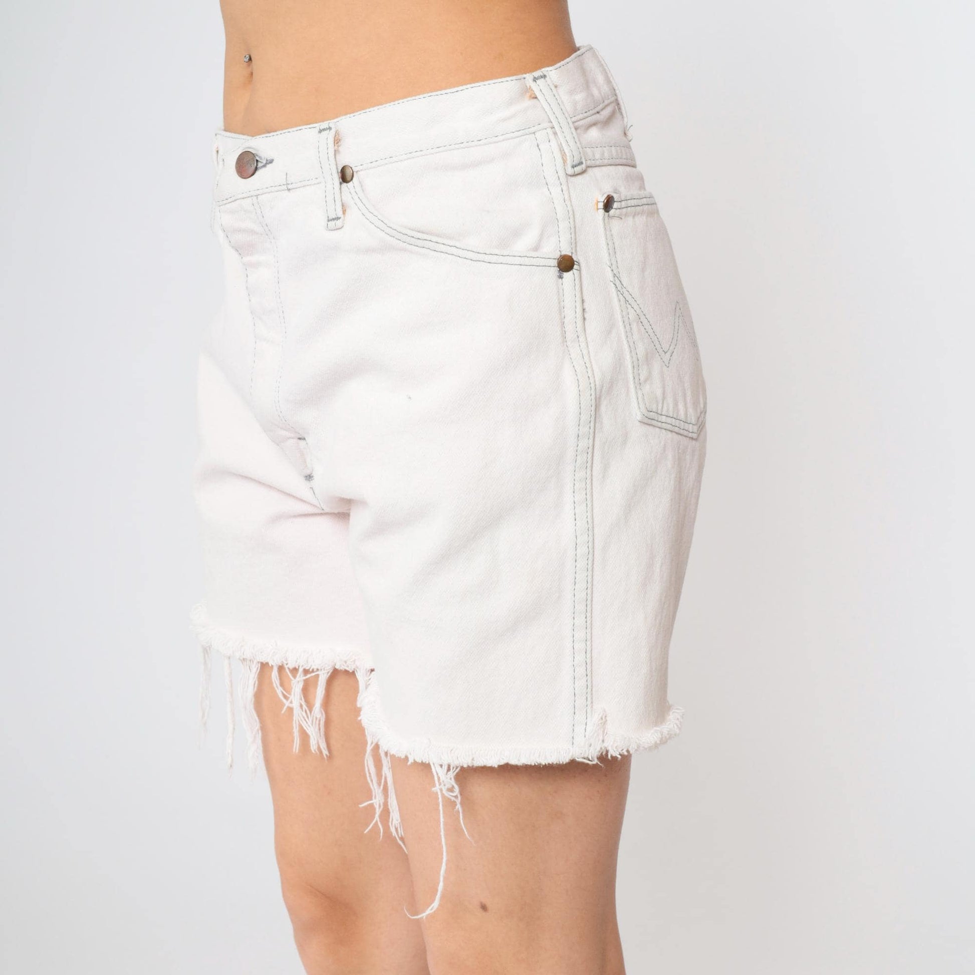 80s Wrangler White Denim Cut-Off Shorts High Waist Raw Hem Men's 34x36