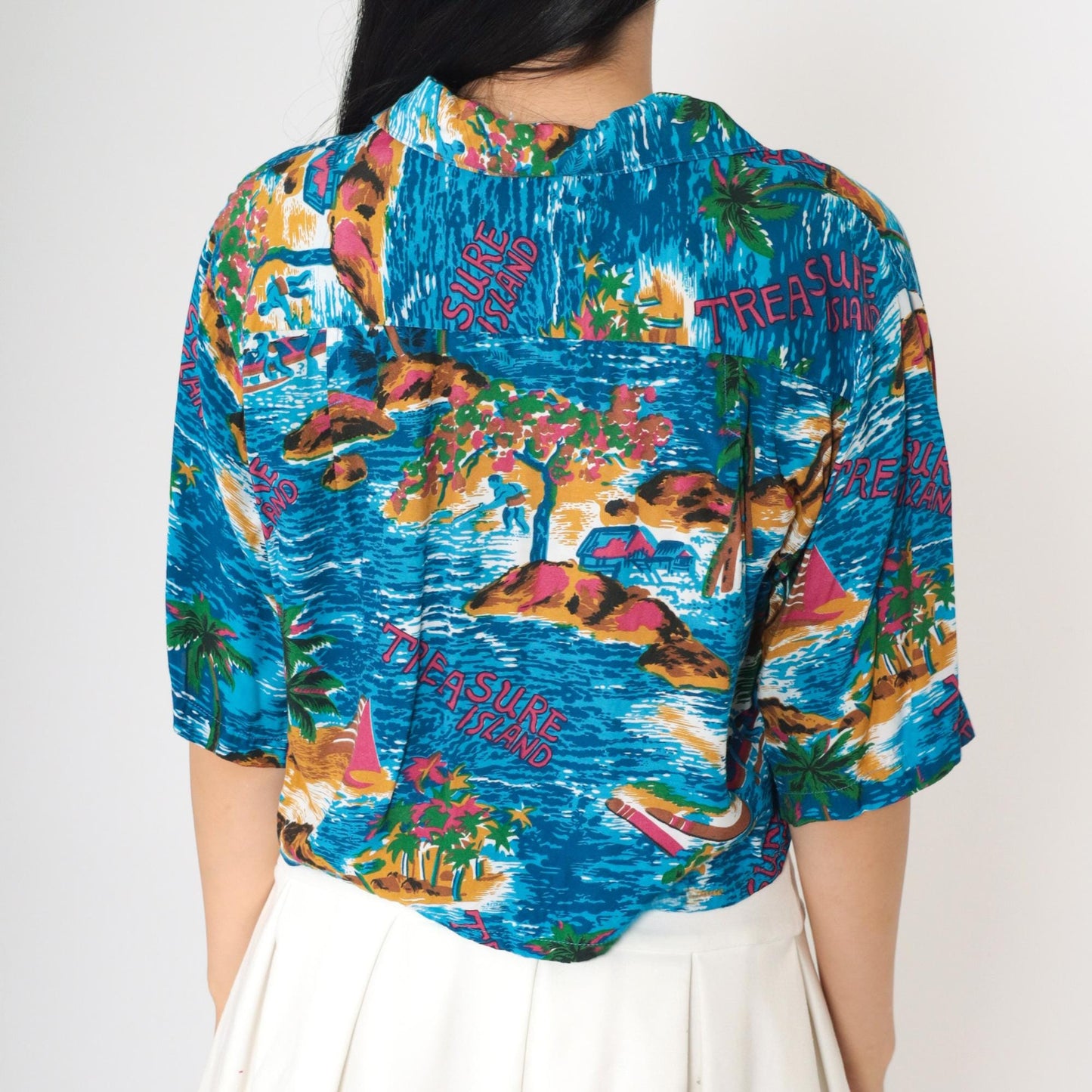 90s Islander Tropical Crop Top Blue Treasure Island Button-Up Medium