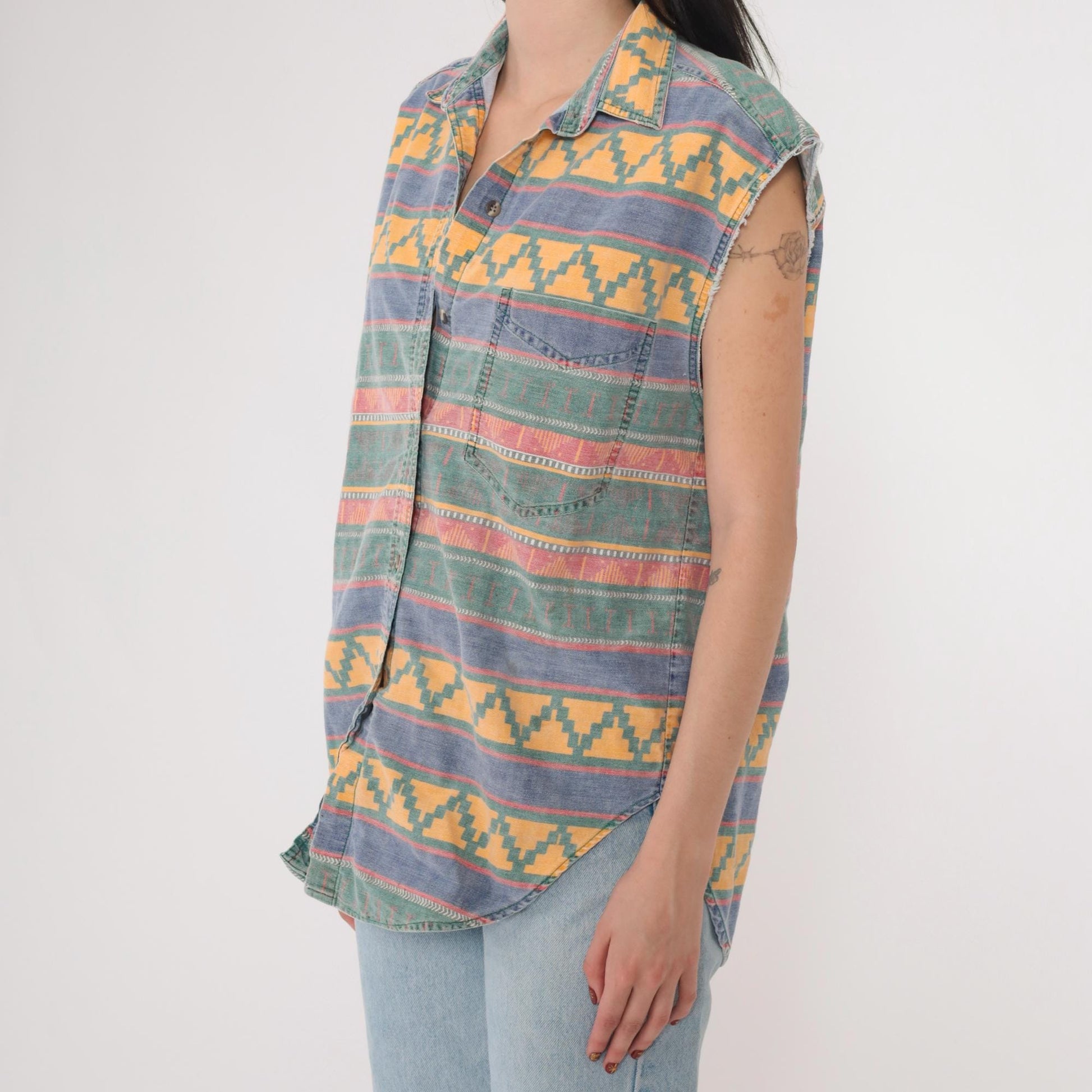 90s Quizz Southwestern Geometric Button-Up Tank Yellow Blue Green Medium