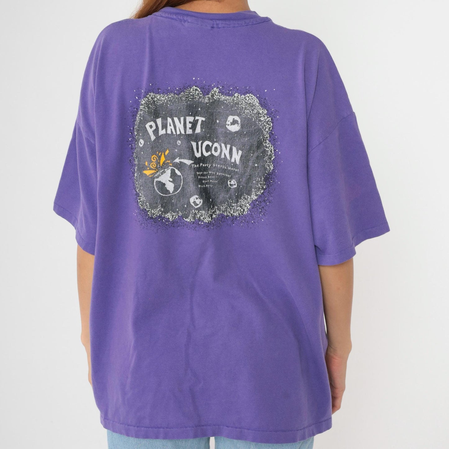 1995 UConn Spring Weekend Planet Graphic T-Shirt Purple Cotton XXL
