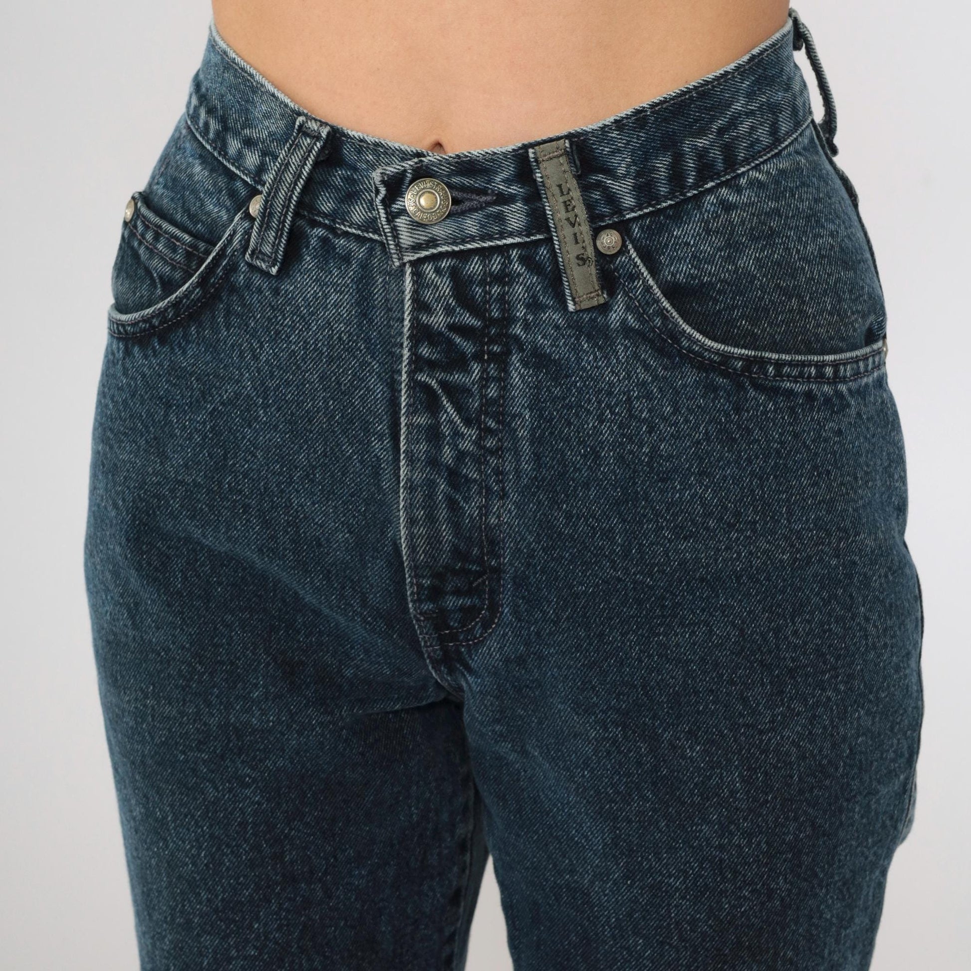 90s Levi's 900 Series High-Waist Tapered Mom Jeans Dark Blue Denim Extra Small