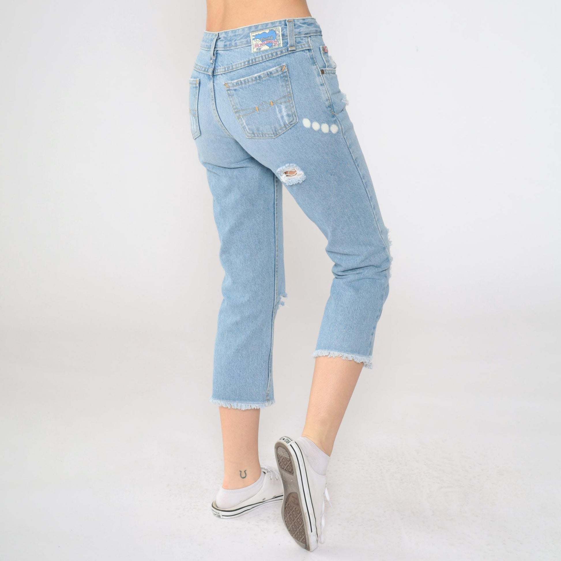Y2K Mudd Distressed Capri Jeans Light Blue Bleach Splattered Mid Rise Size 3