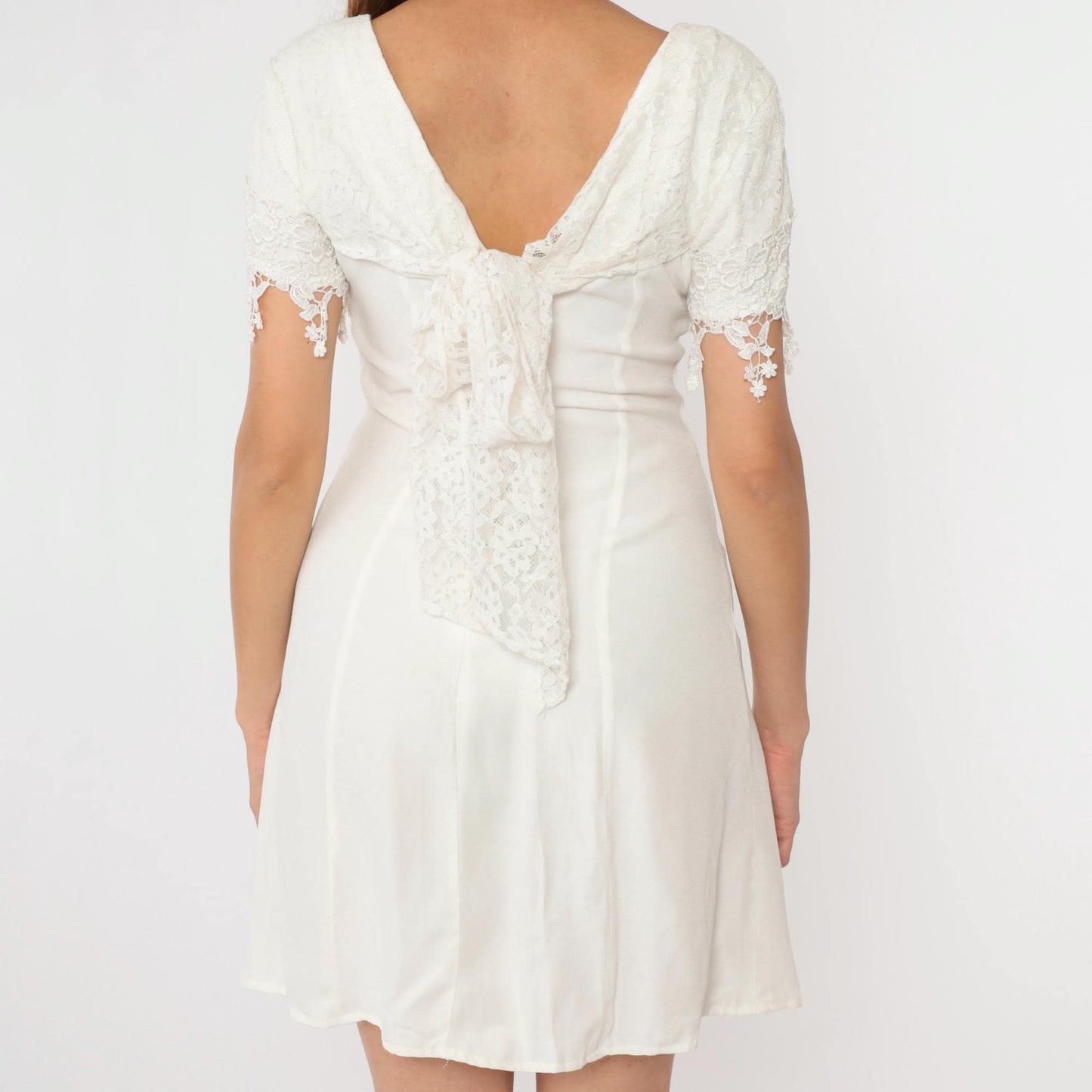90s White Lace Mini Dress Floral Short Sleeve Bow Back Train Small