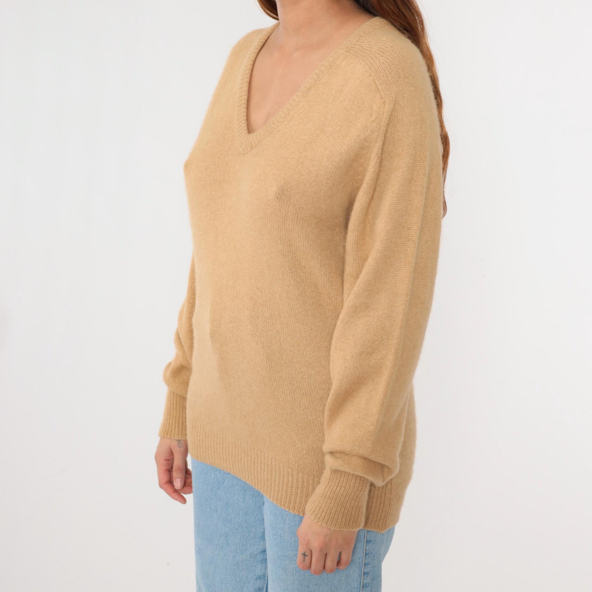 80s Tan V-Neck Knit Sweater Slouchy Pullover Small