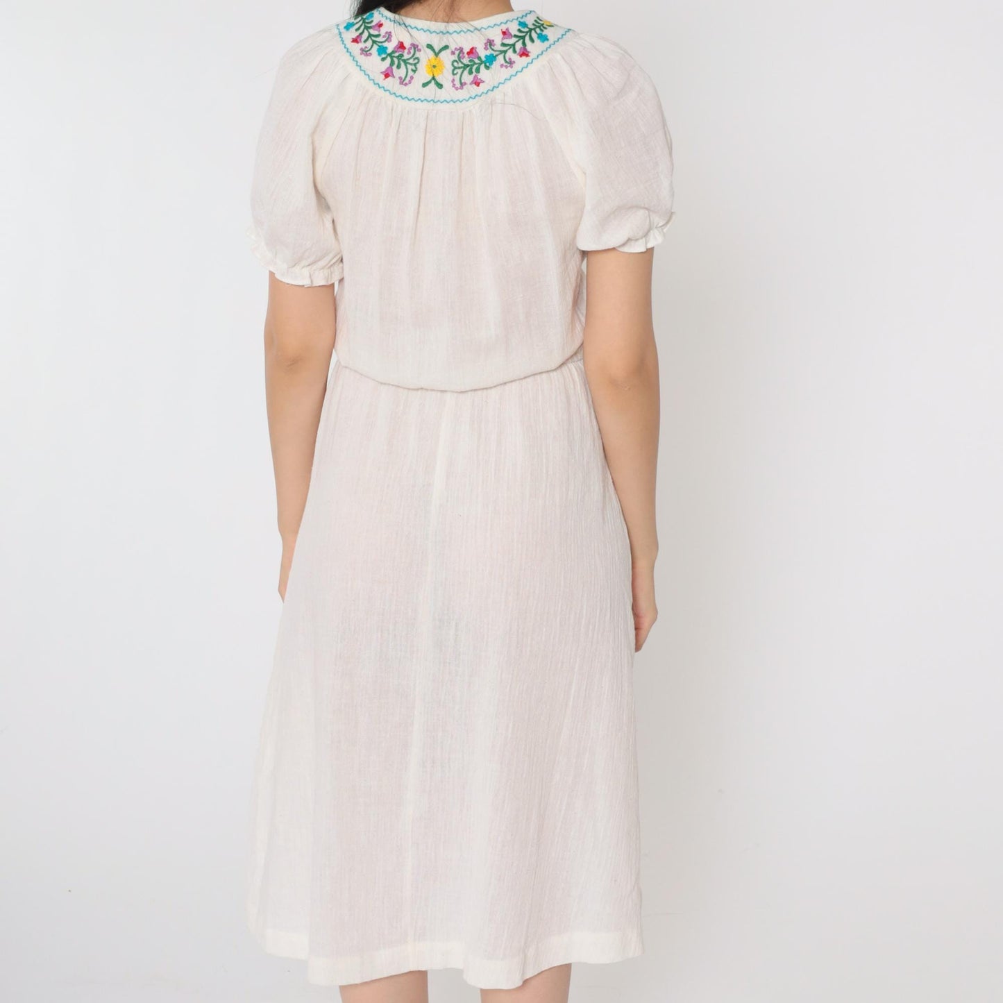 70s Floral Embroidered Off-White Gauze Peasant Dress Lace-Up Midi Small