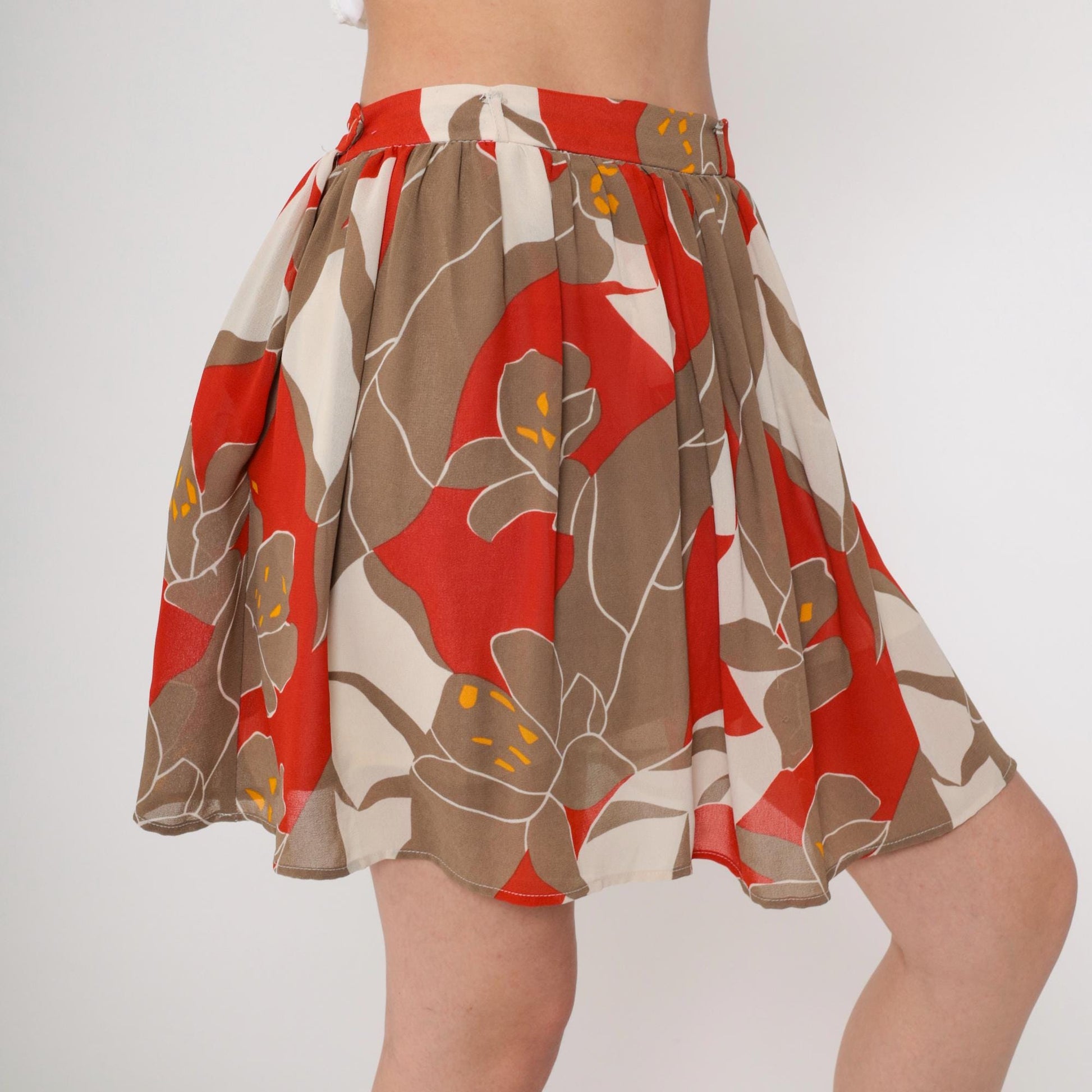 70s Floral Mini Skirt High Waist Red Brown Campus Casuals Small