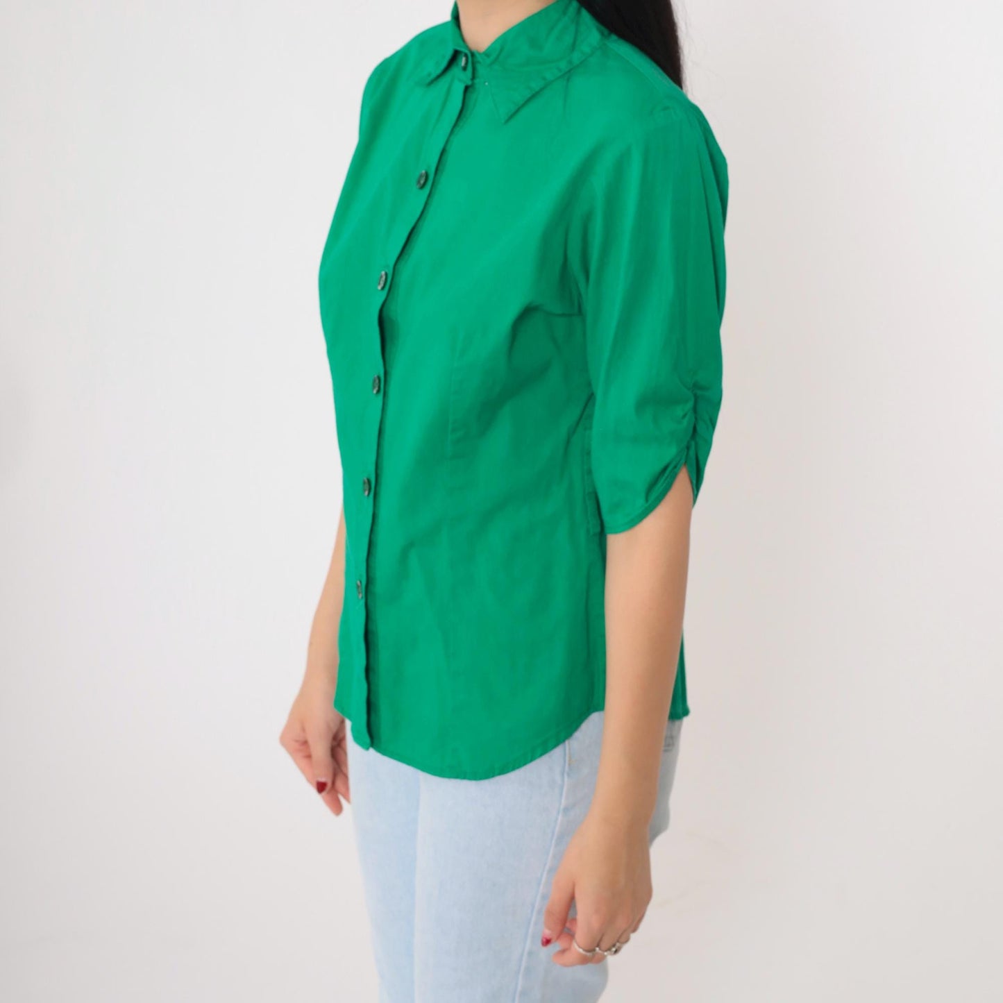 90s Kelly Green Button-Up Blouse Princess Seam Fitted Collared Top Medium