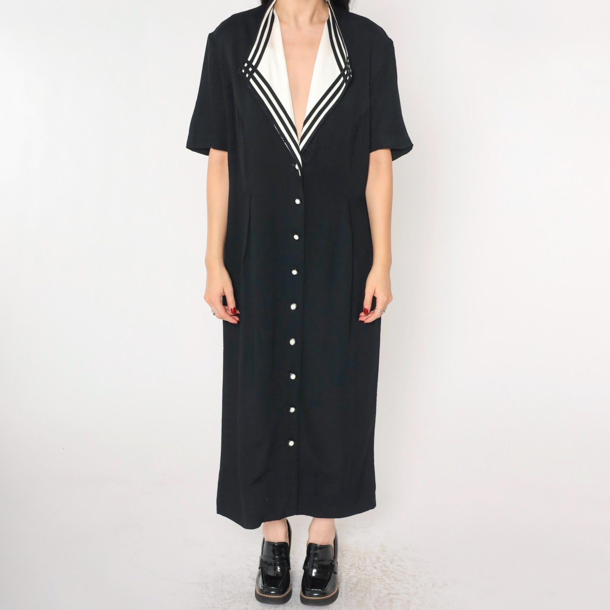 90s Black Maxi Dress White Collar Button-Up Short Sleeve Shift Large