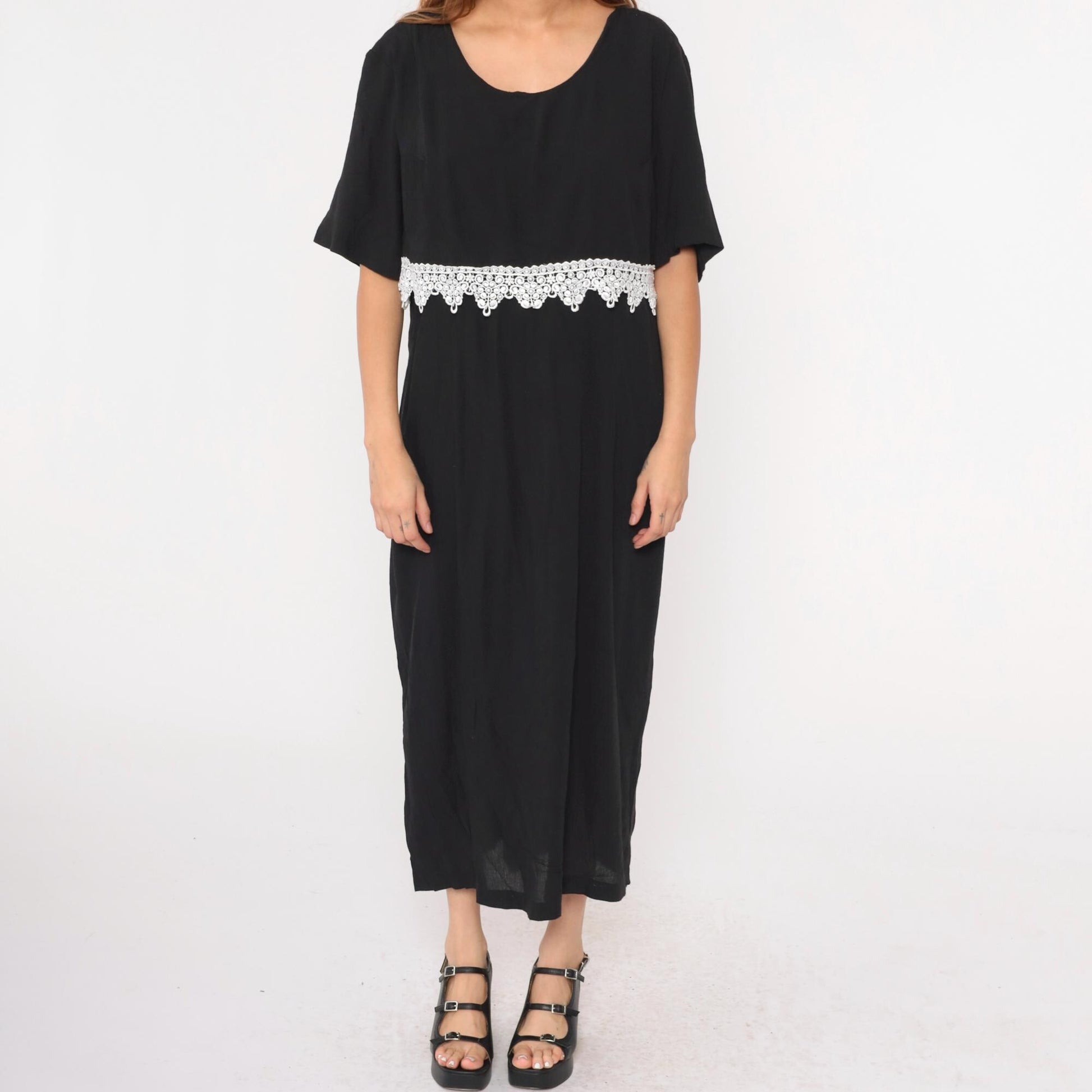 90s Black Maxi Dress White Lace Trim Short Sleeve Scoop Neck Plus Size 20W