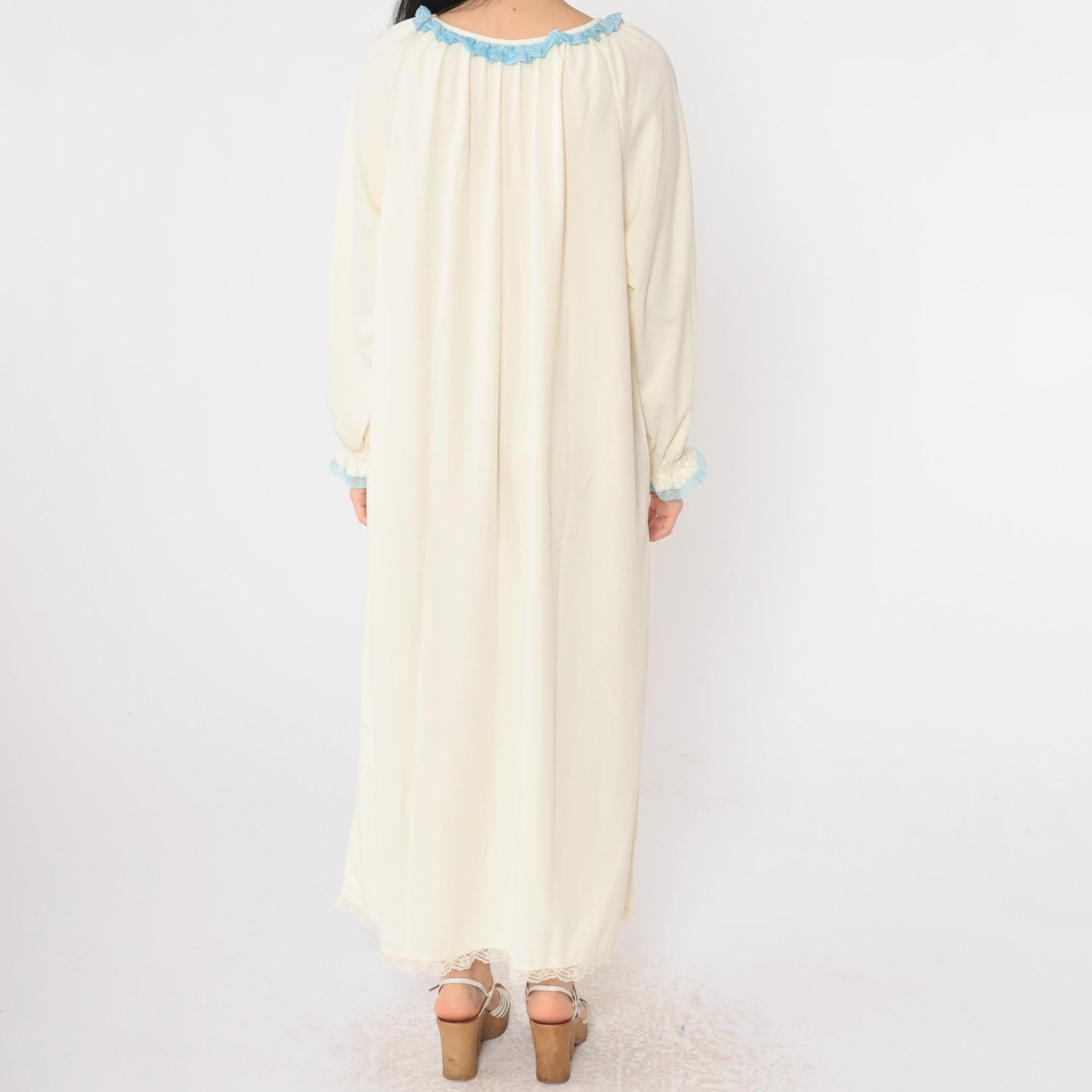 70s Cream Nightgown Maxi Keyhole Tie Neck Long Sleeve Lace Trim Large XL